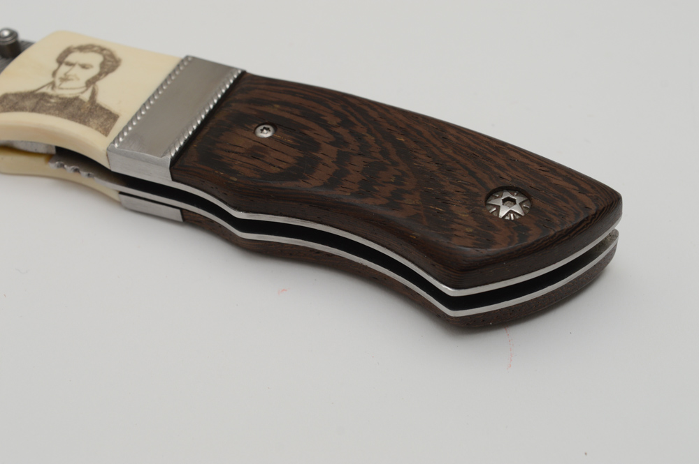 American Mint "Legends of the Wild West" Pocket Knife