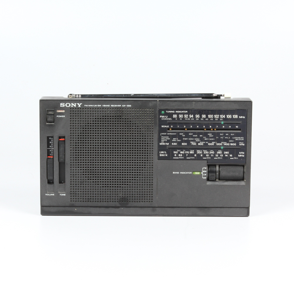 Sony Four-Band Receiver