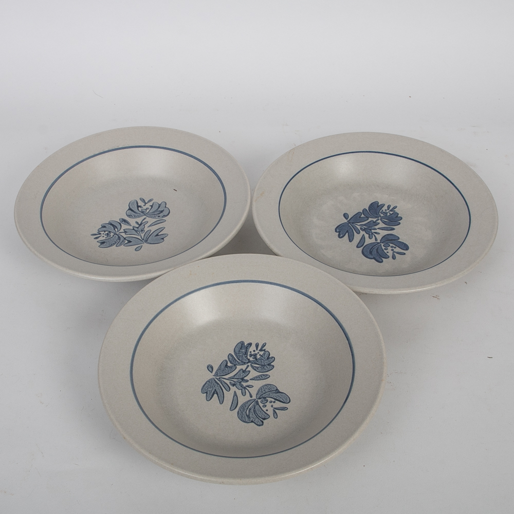 Pfaltzgraff "Yorktowne" Ceramic Plates and Cookware