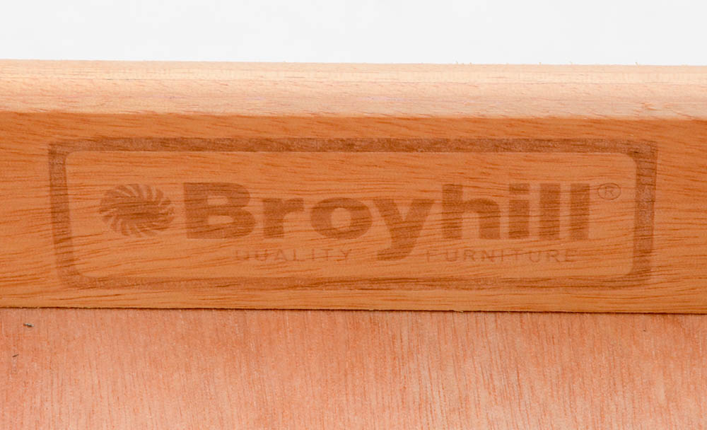 Broyhill Pine Dresser