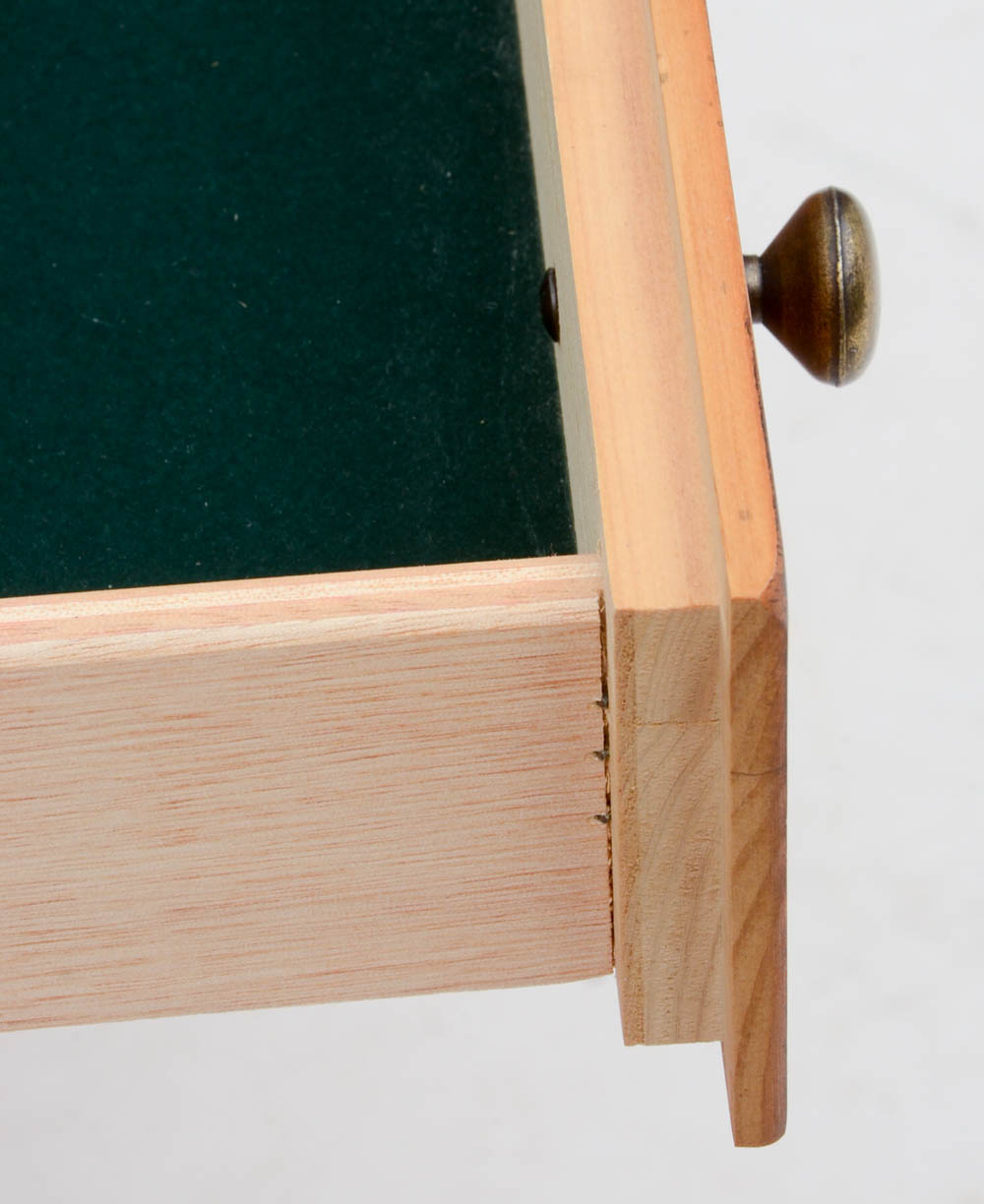 Broyhill Pine Dresser