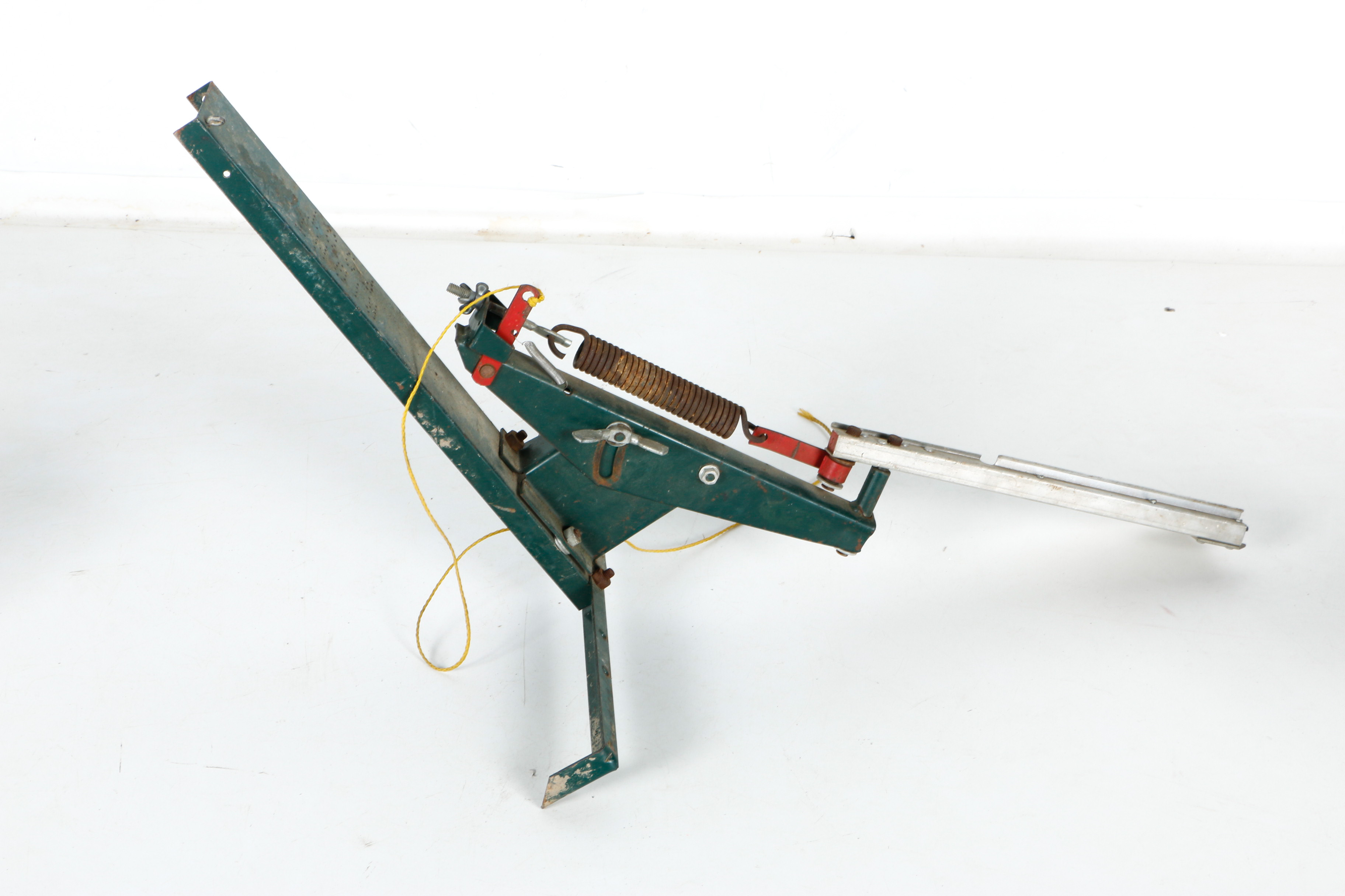 Skeet Shooter with Discs and Bird Launcher