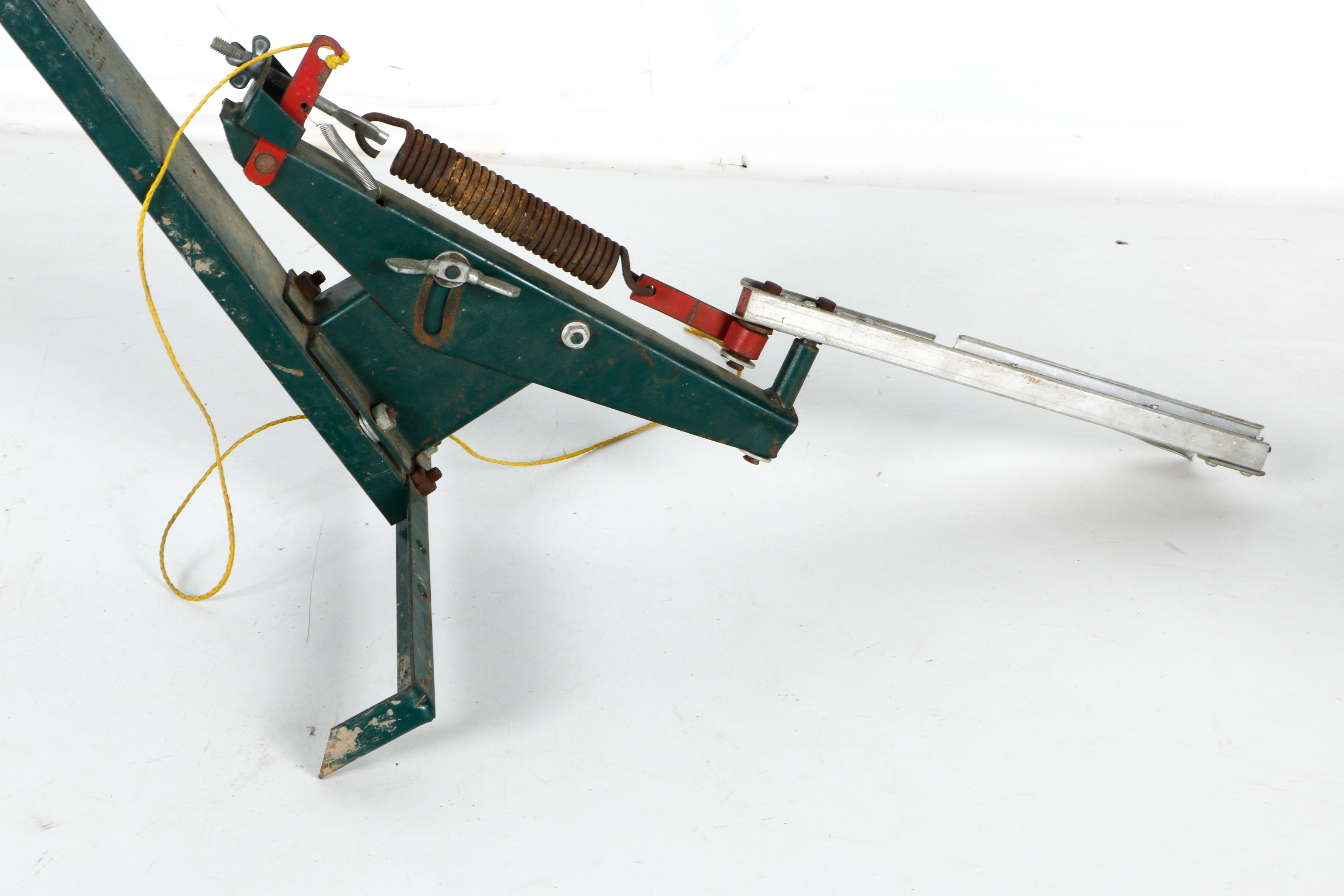 Skeet Shooter with Discs and Bird Launcher