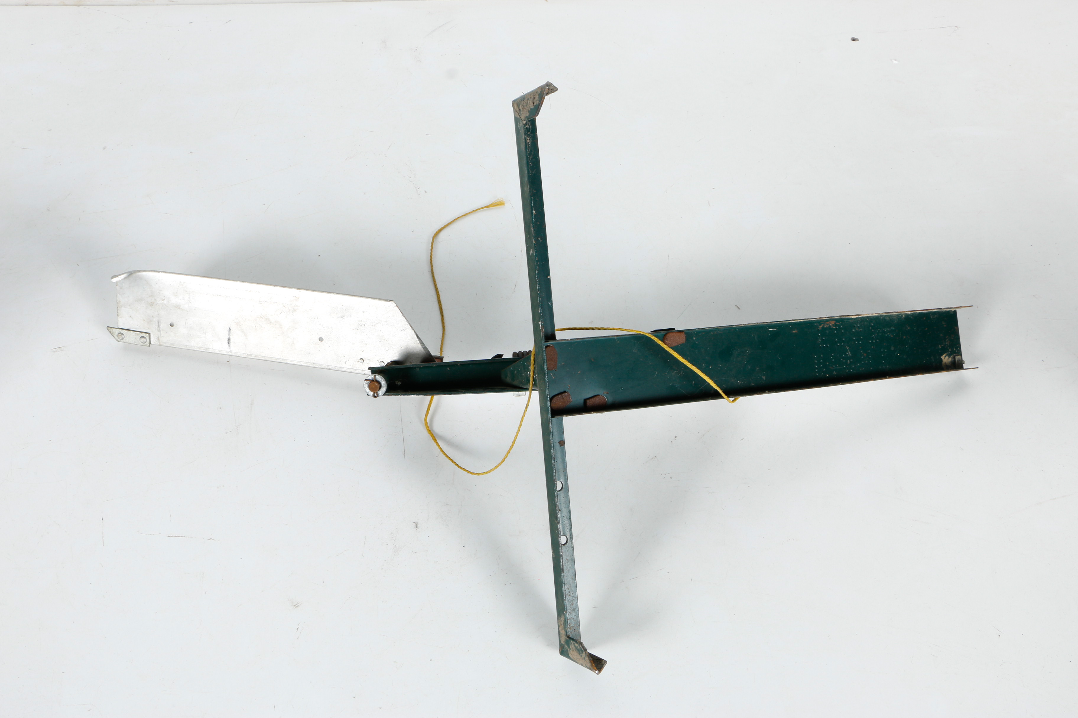 Skeet Shooter with Discs and Bird Launcher