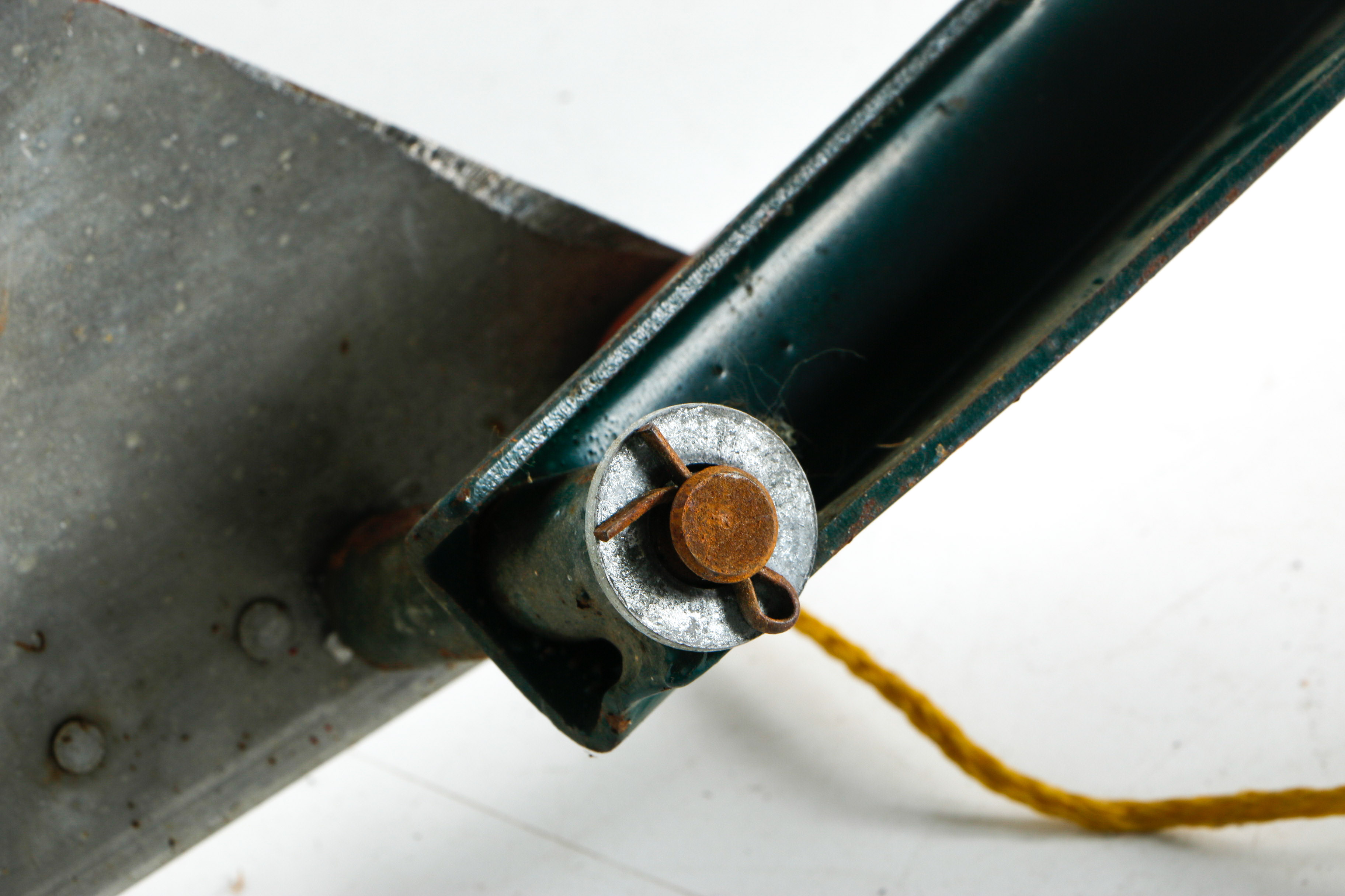 Skeet Shooter with Discs and Bird Launcher