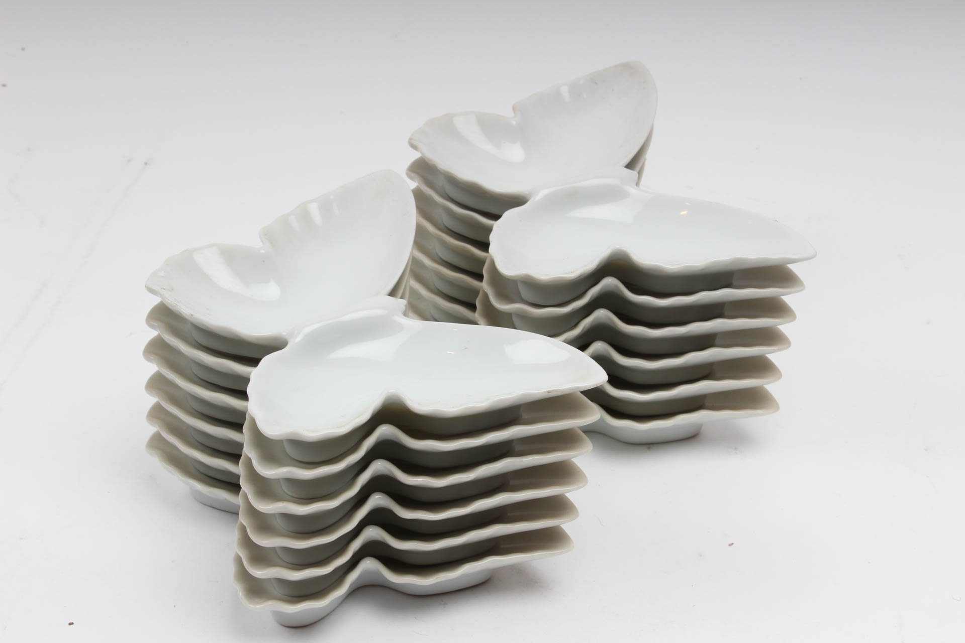 White China Featuring OMC, Pillivuyt and More