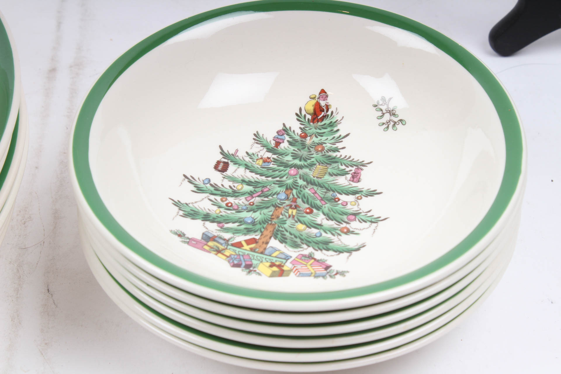 Six Five-Piece Place Settings of Spode "Christmas Tree"