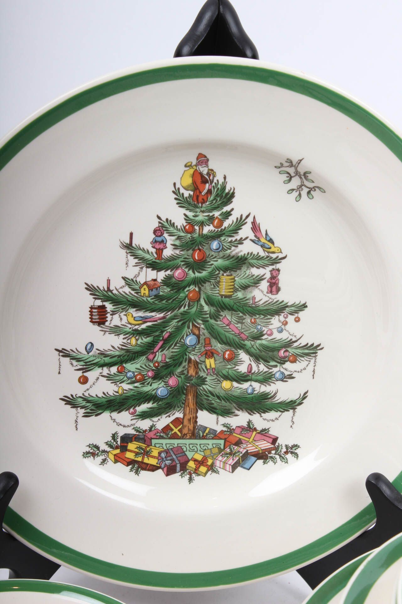 Five Piece Place Setting of Spode "Christmas Tree"