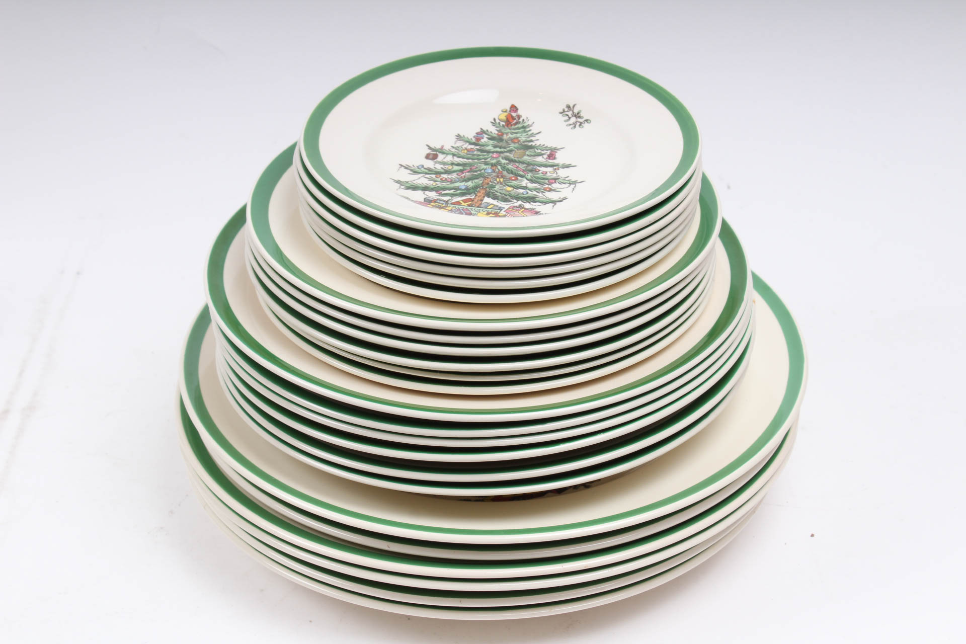 Five Piece Place Setting of Spode "Christmas Tree"