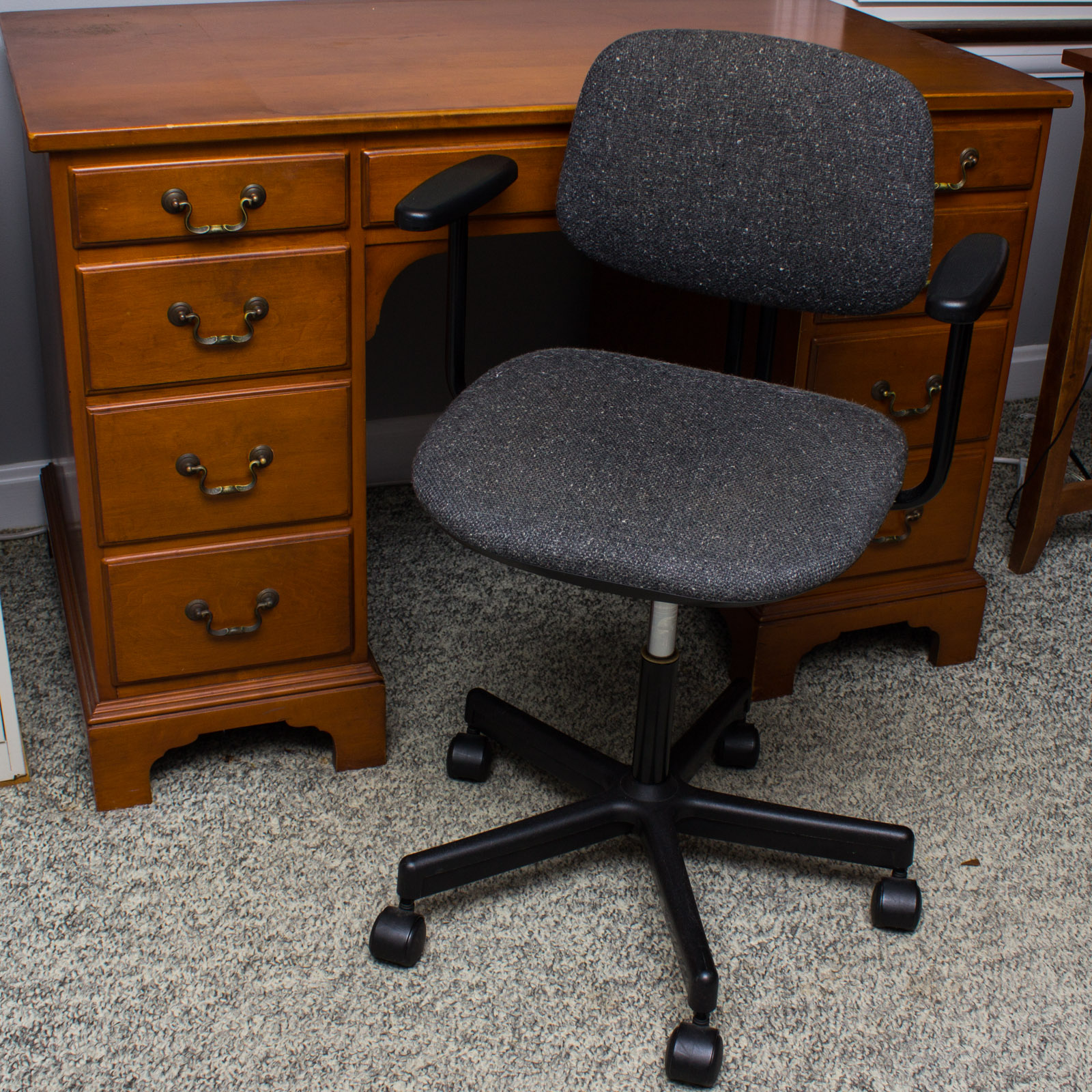 Whitney Oak Pedestal Desk With Swivel Chair