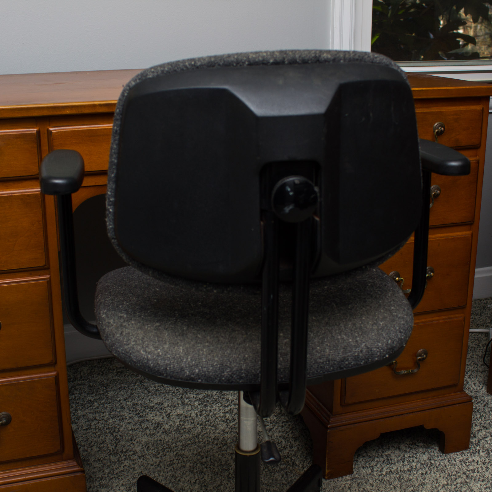 Whitney Oak Pedestal Desk With Swivel Chair