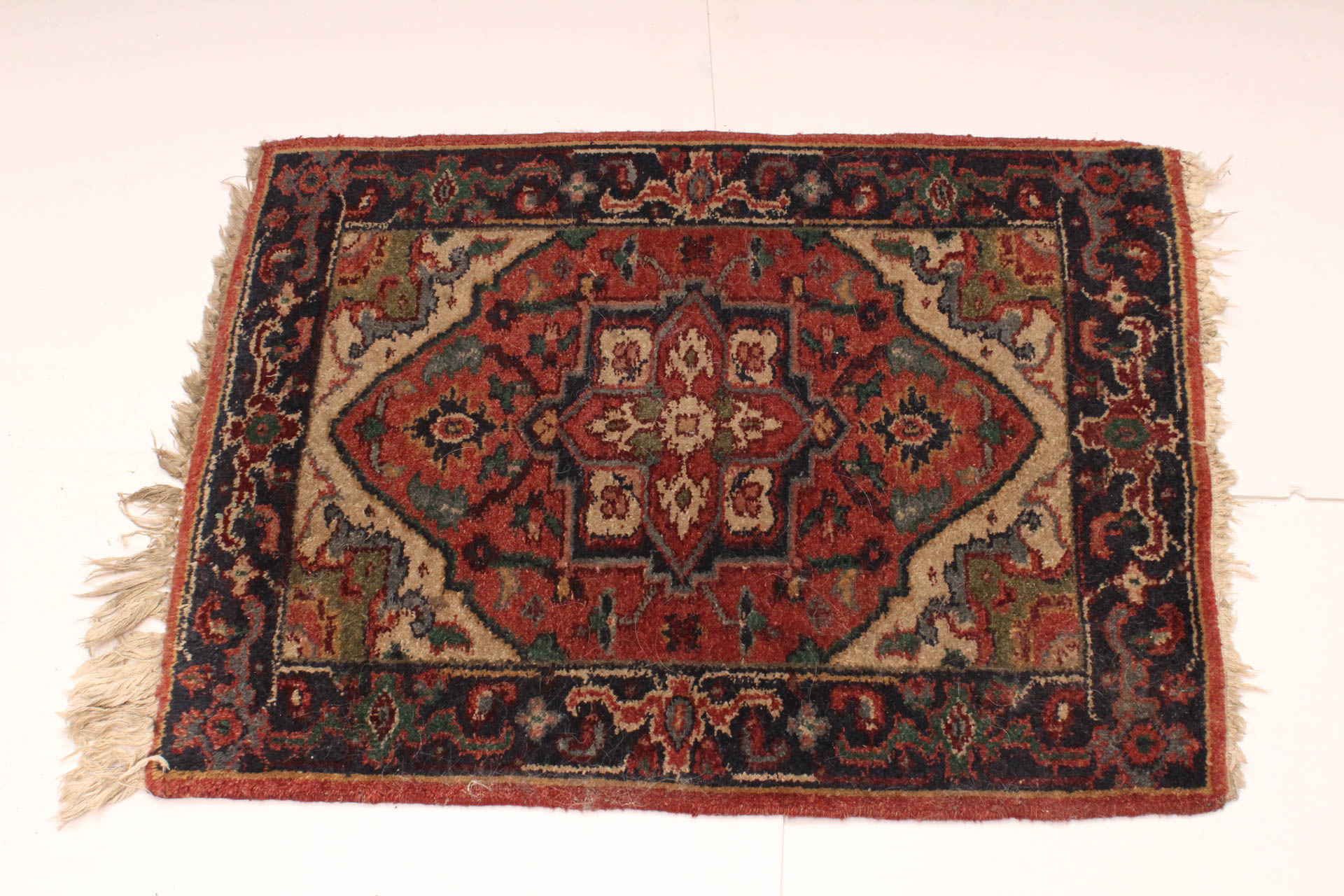 Hand Knotted Persian Heriz Wool Accent Rug