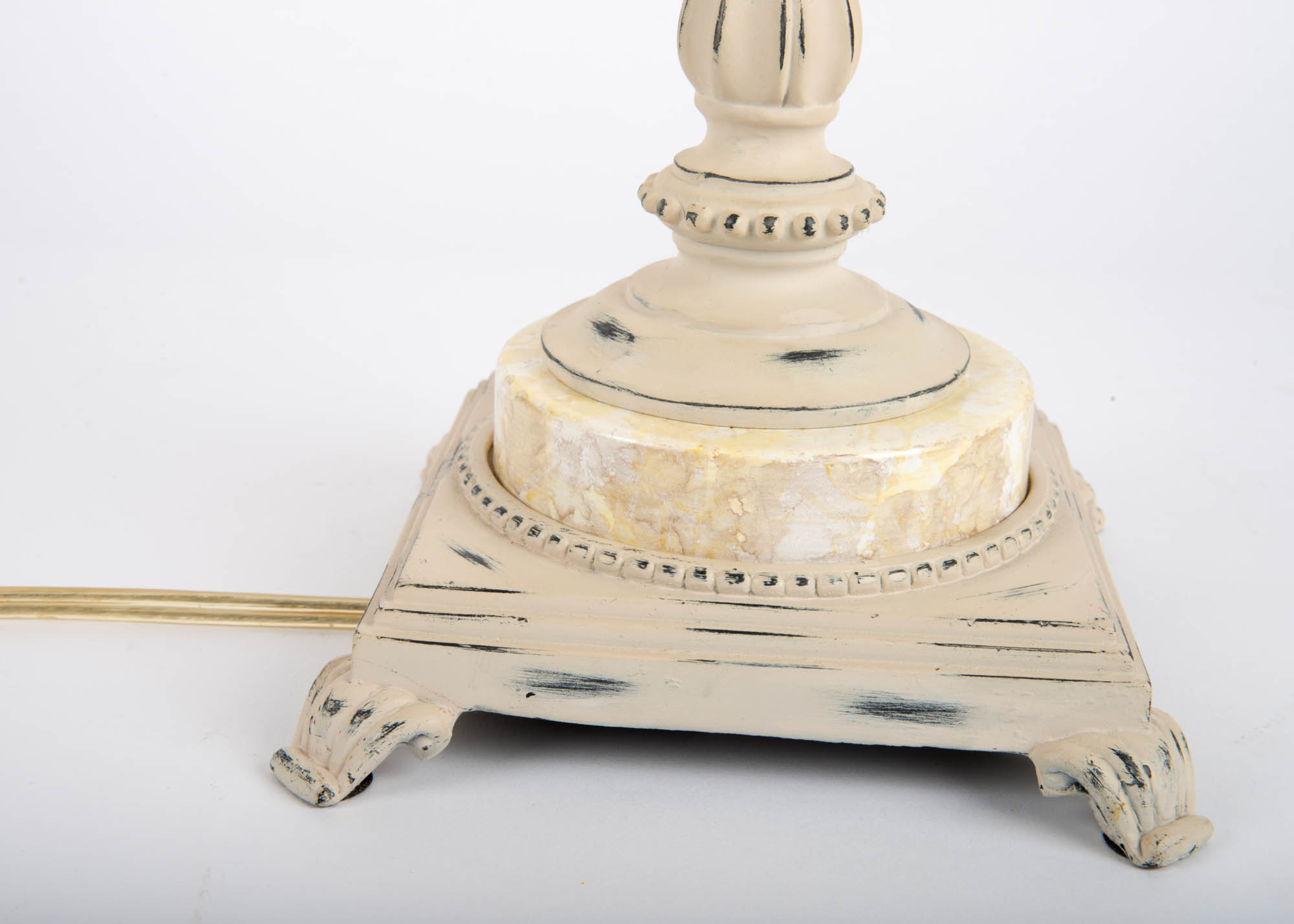 White Shabby Chic Style Desk Lamp