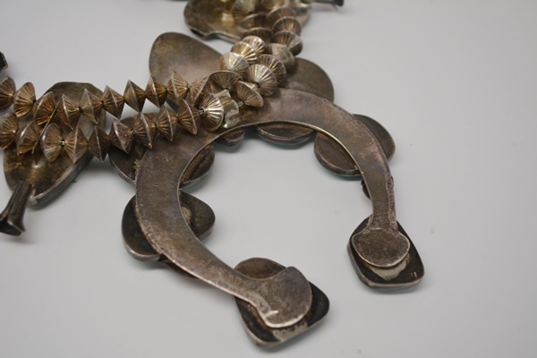 Native American Style 800 Silver Turquoise Naja Necklace