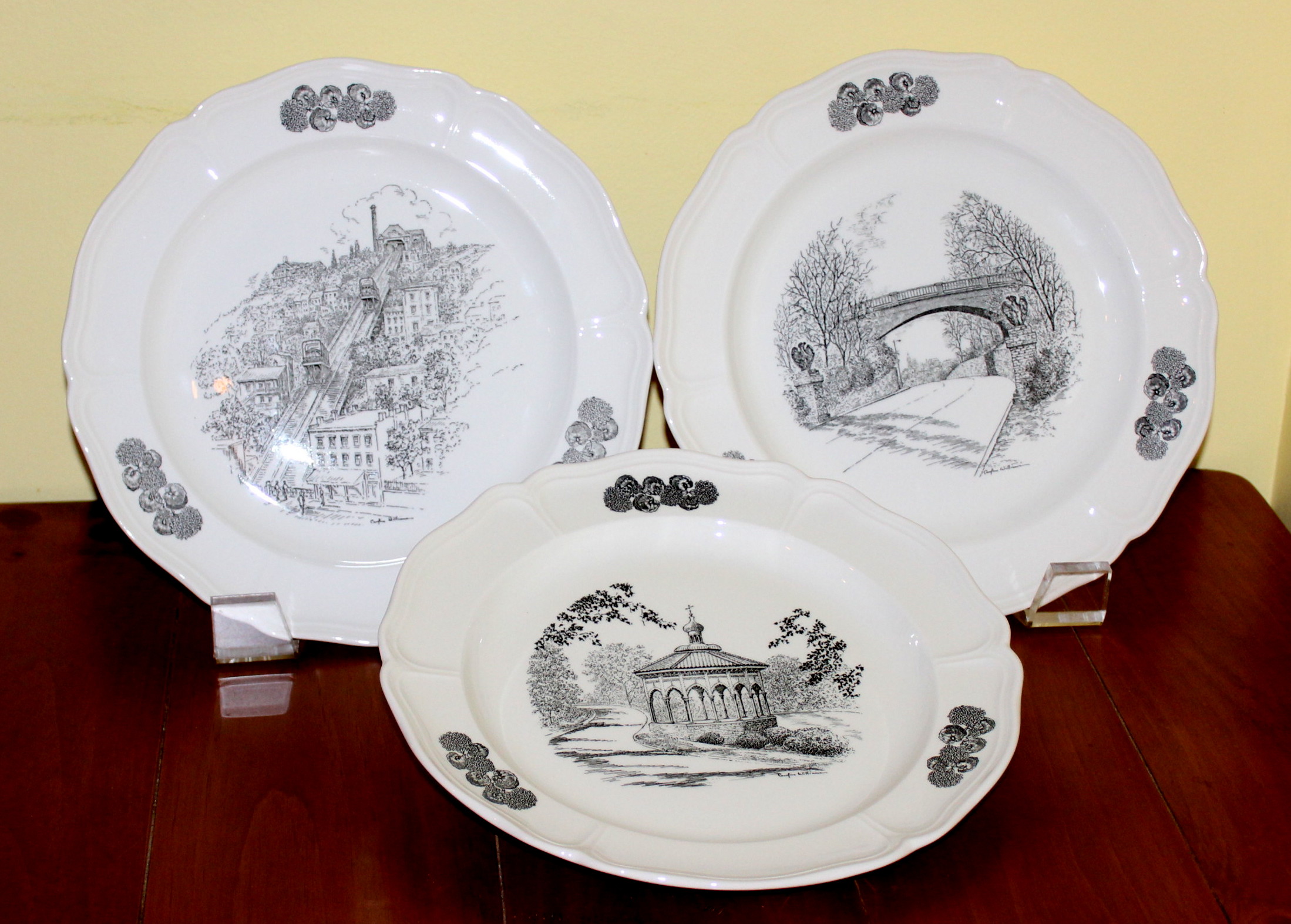 Set of Eleven Caroline Williams Plates