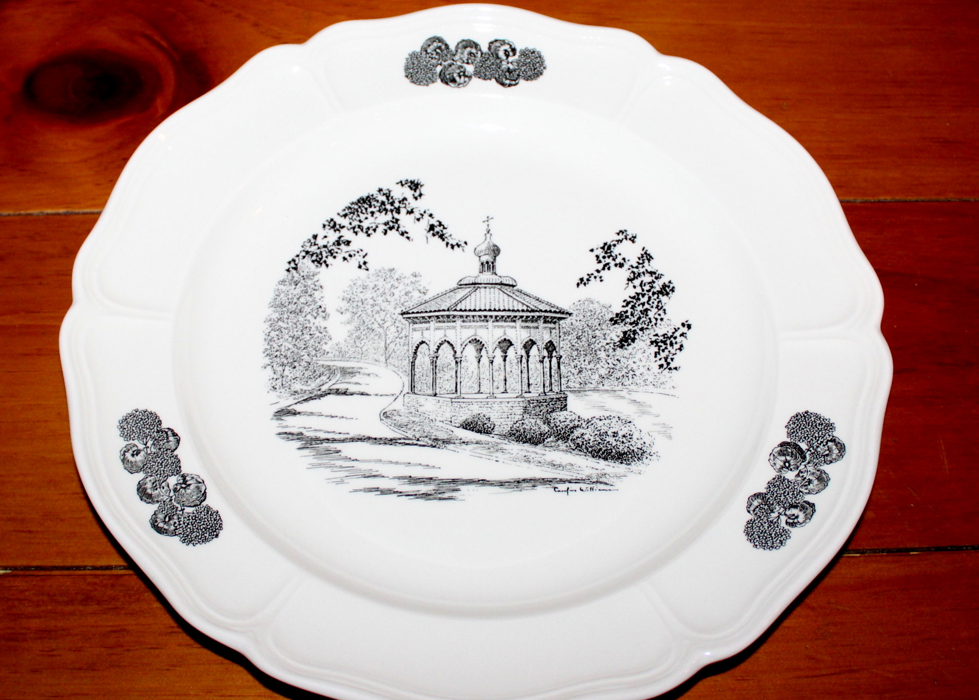 Set of Eleven Caroline Williams Plates