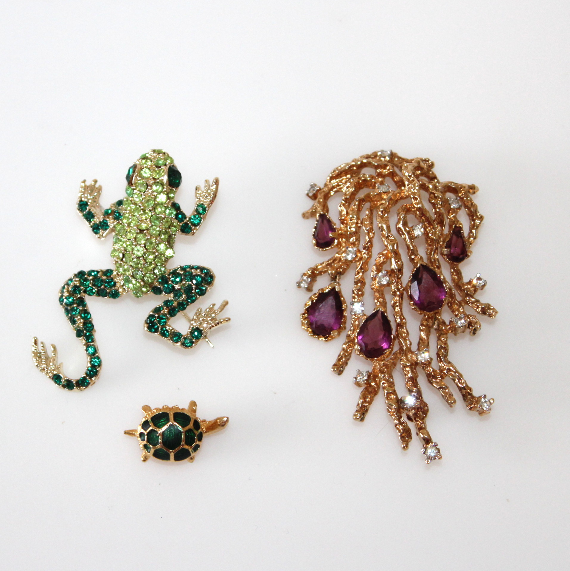 Figural Brooches Including Paretta