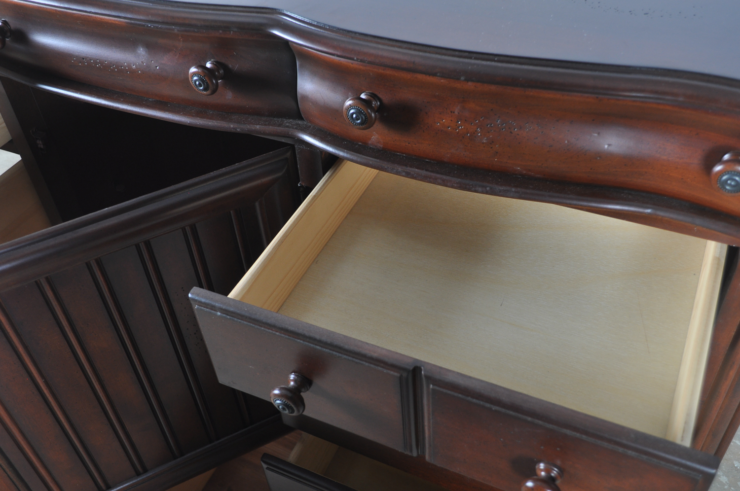 American Signature Dresser With Mirror