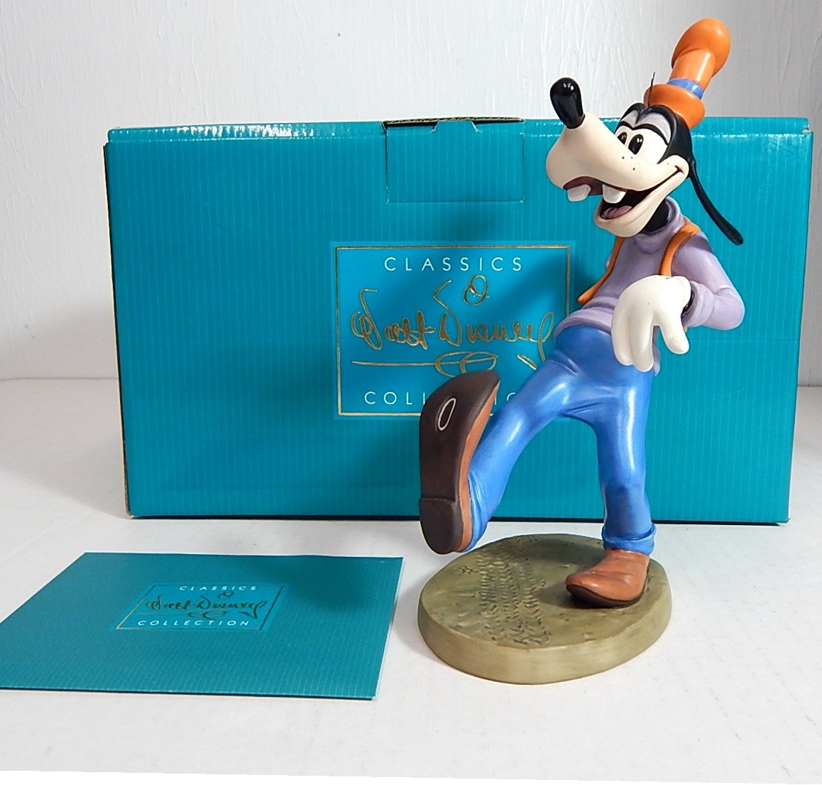 Walt Disney Classics Collection Goofy Figurine
