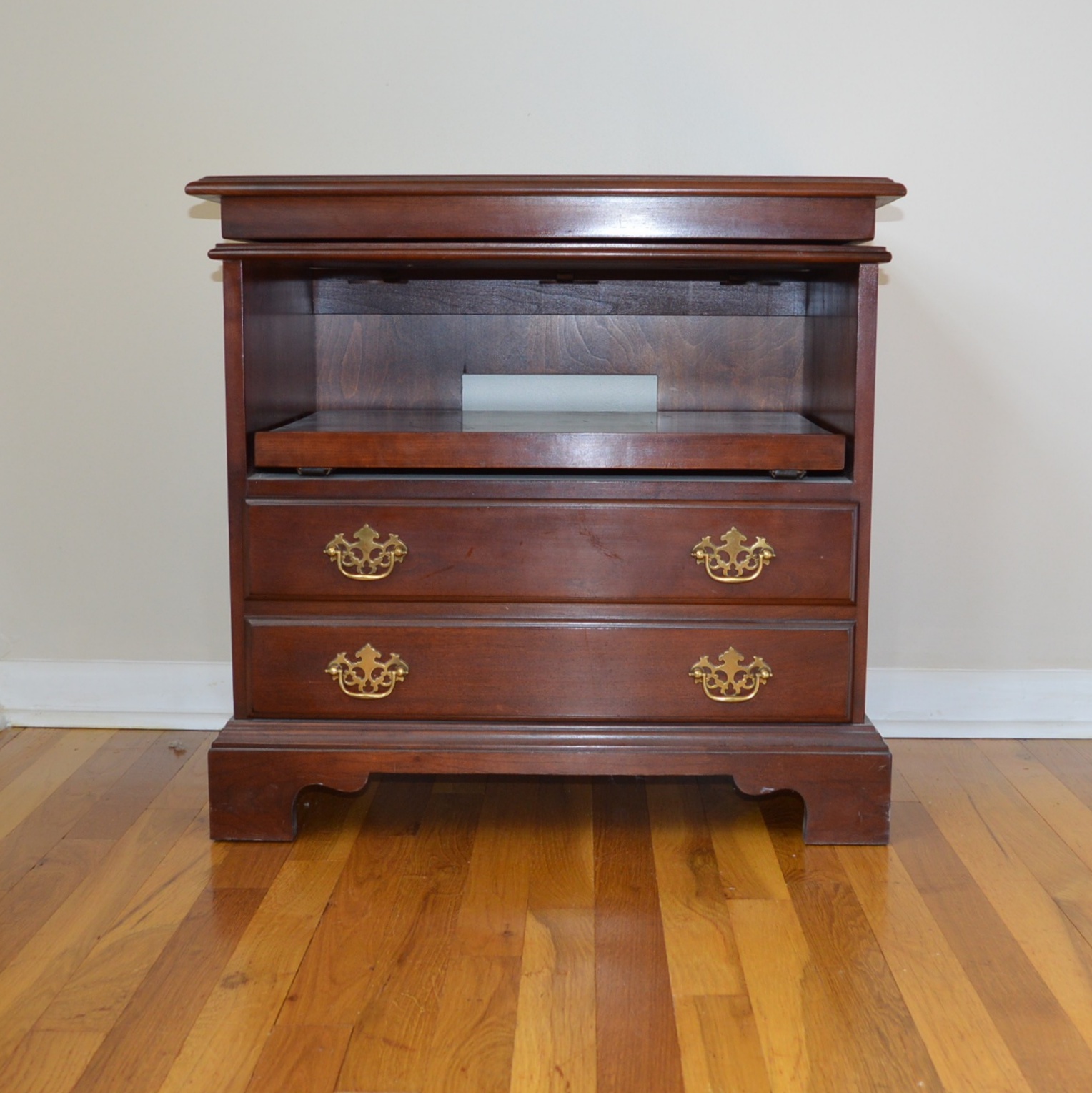 Superior Furniture Swivel Top Television Stand