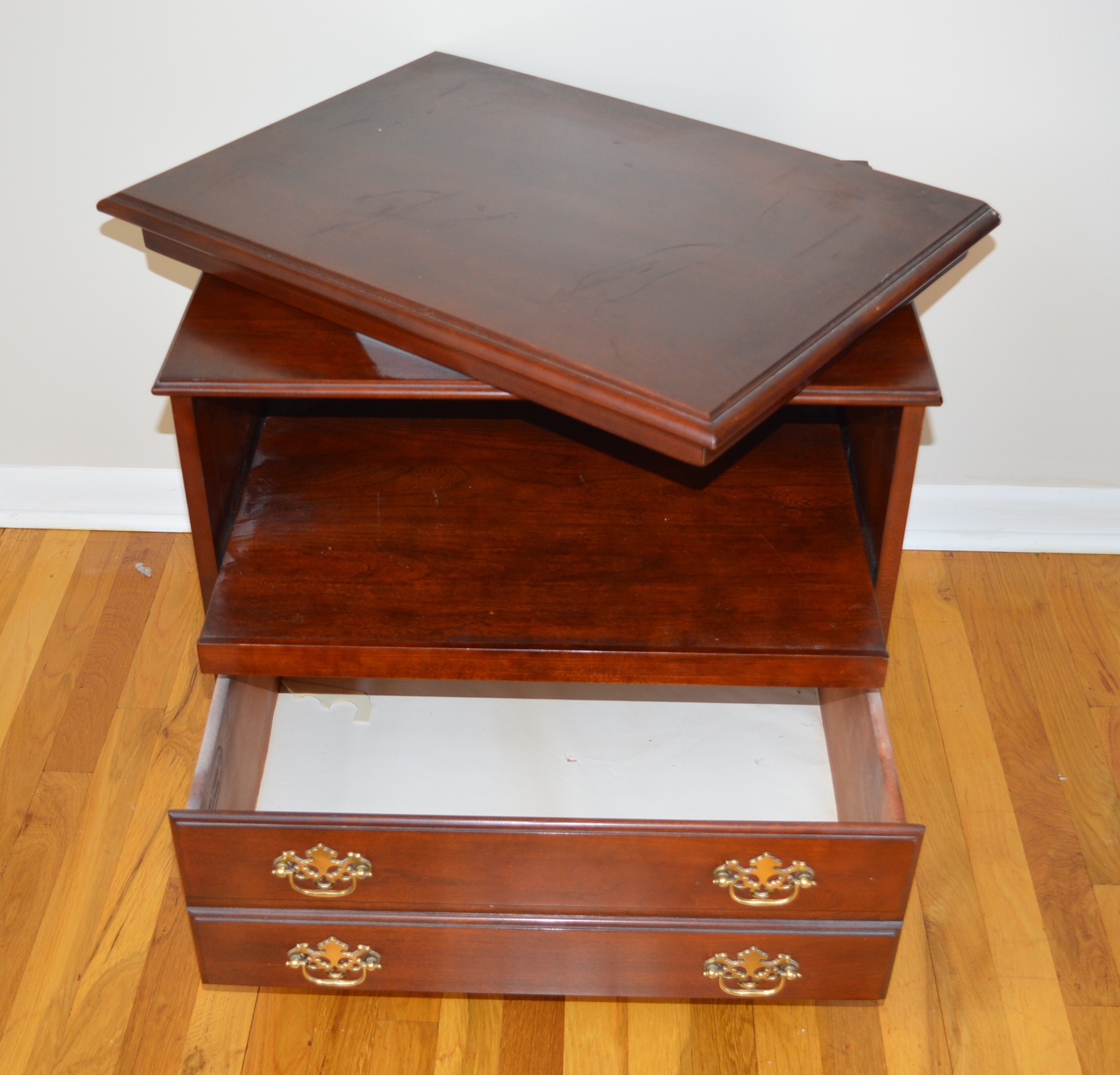 Superior Furniture Swivel Top Television Stand