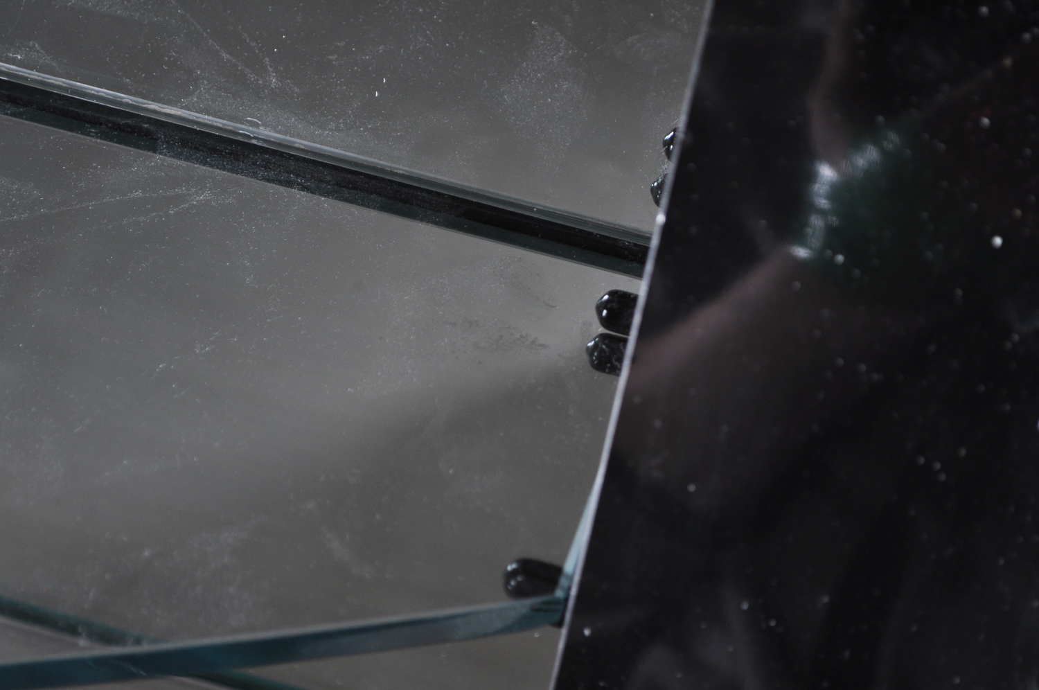 Modern ELLO Blonde Glass Top Dresser