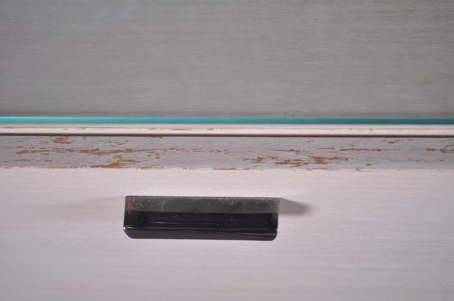 Modern ELLO Blonde Glass Top Dresser