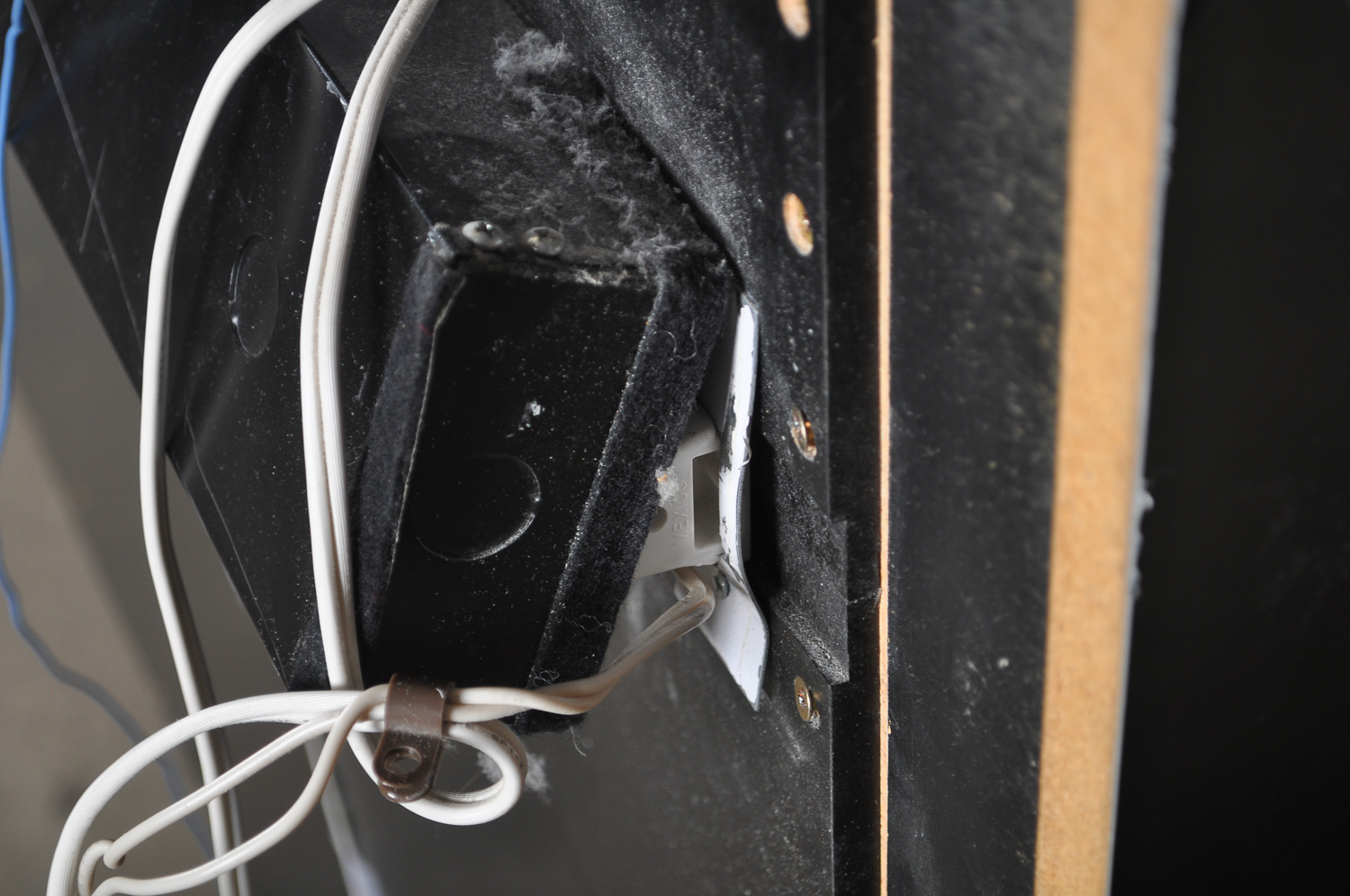 Modern ELLO Blonde Glass Top Dresser