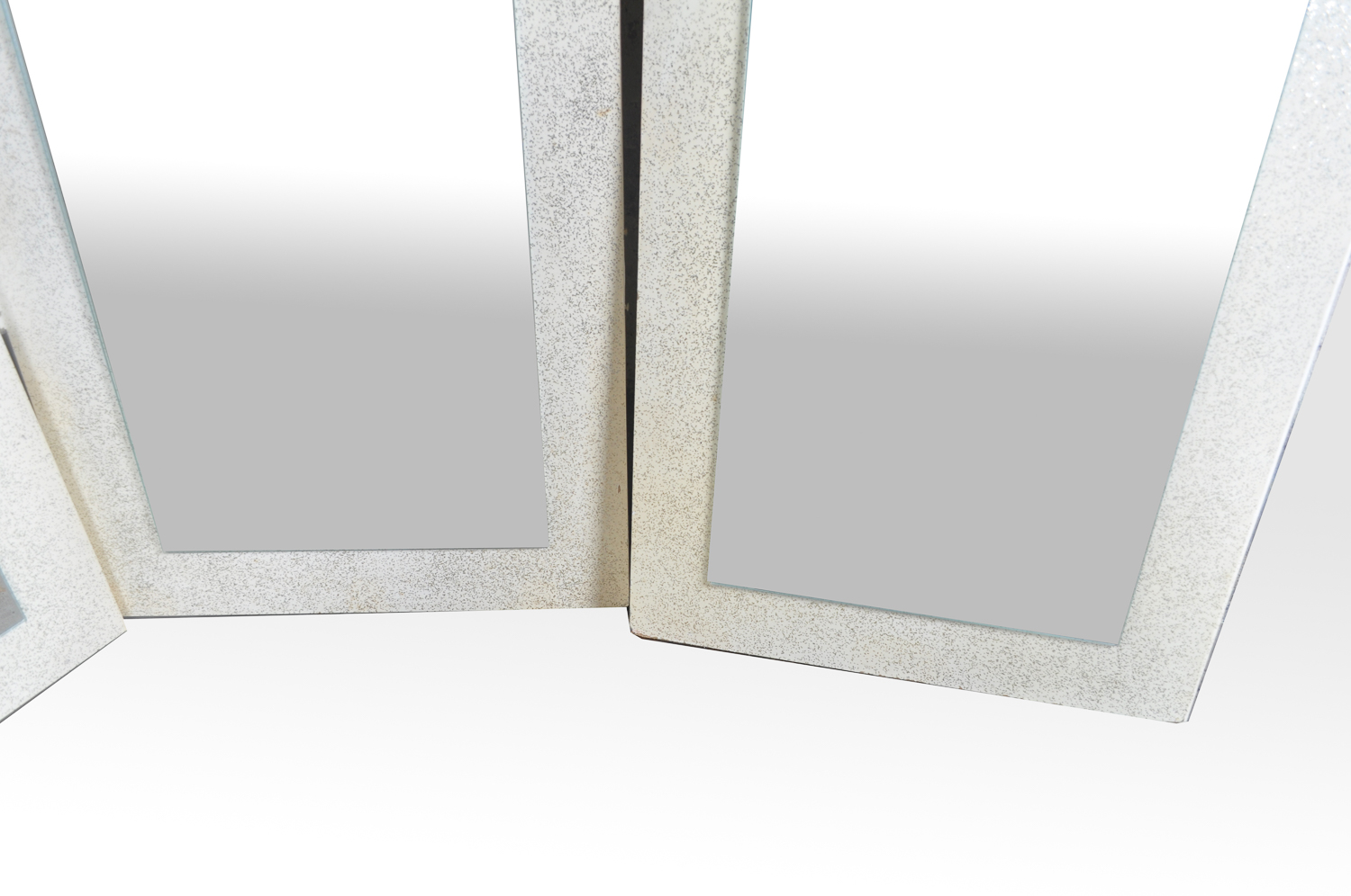 Tri-Fold Standing Full Length Mirror