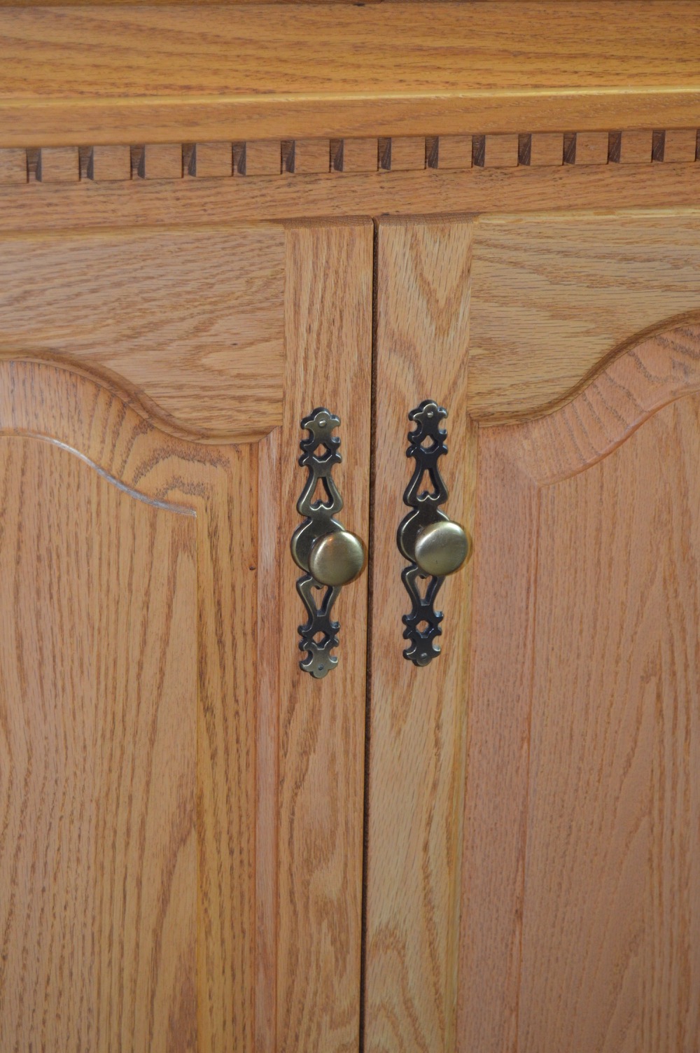 Amish Made Oak Corner Cabinet