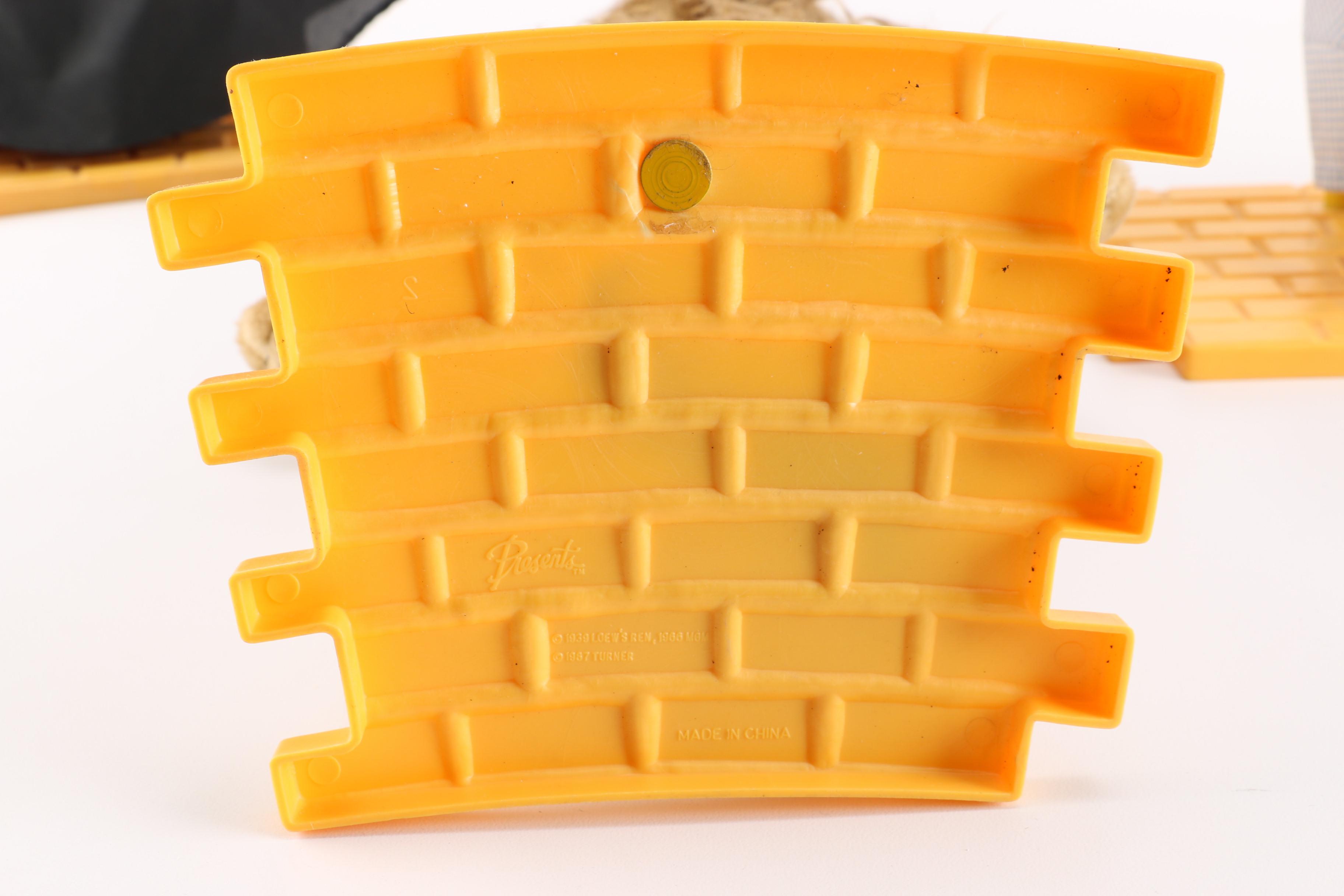 Wizard of Oz Dolls With Yellow Brick Road Display