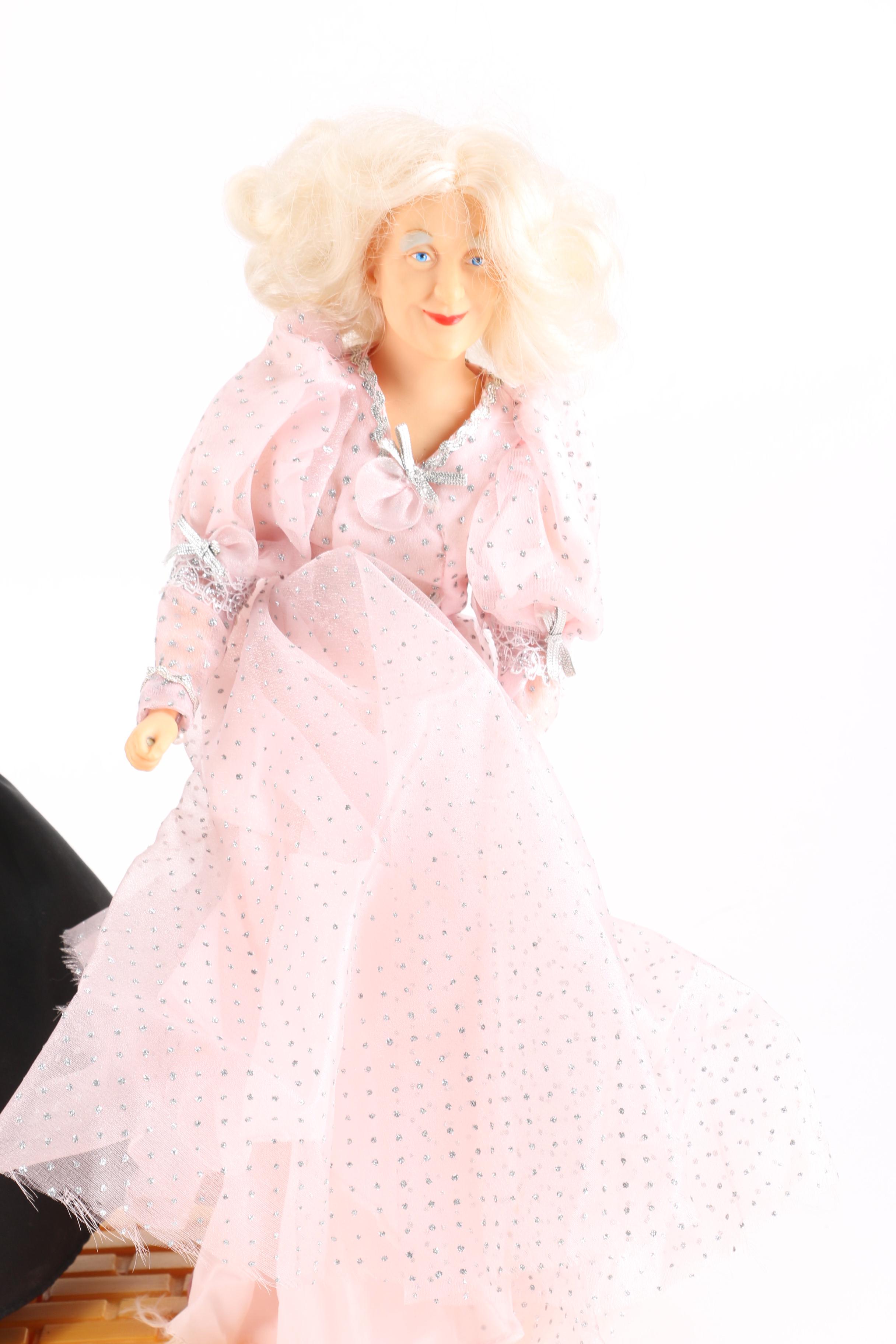 Wizard of Oz Dolls With Yellow Brick Road Display