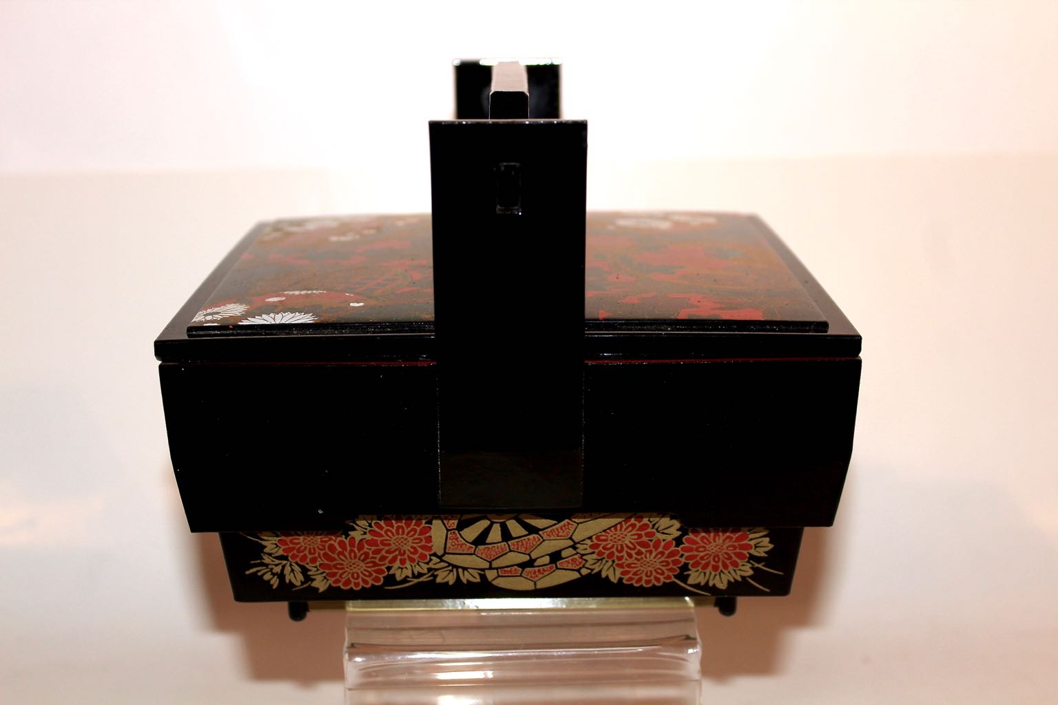 Asian Influenced Kitchenalia Featuring Royal Haeger