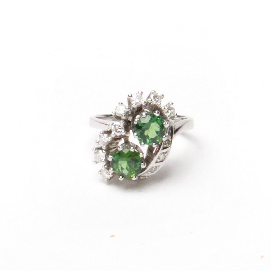 18K White Gold Green Tourmaline and Diamond Ring