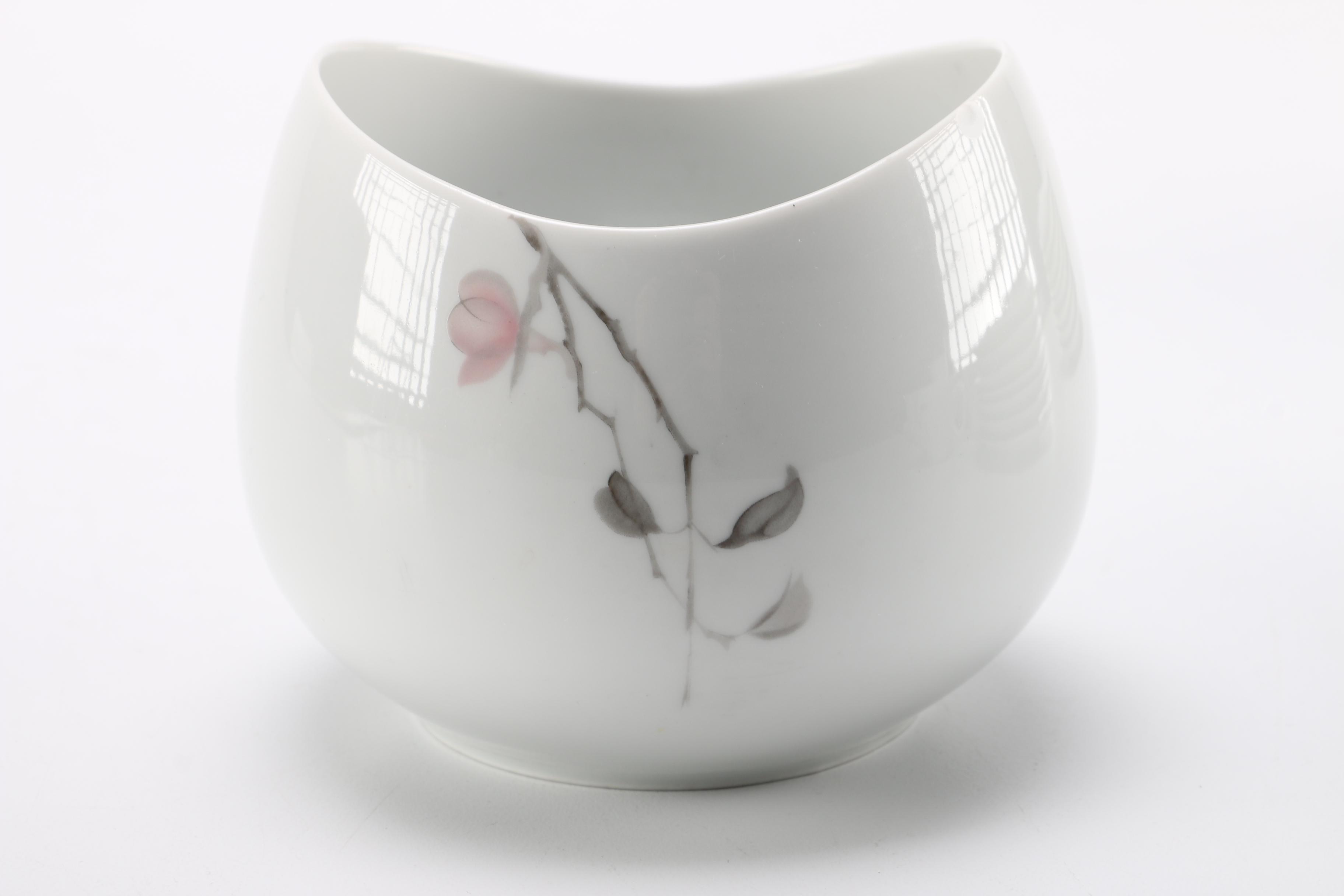 Continental China in the "Quince" Pattern