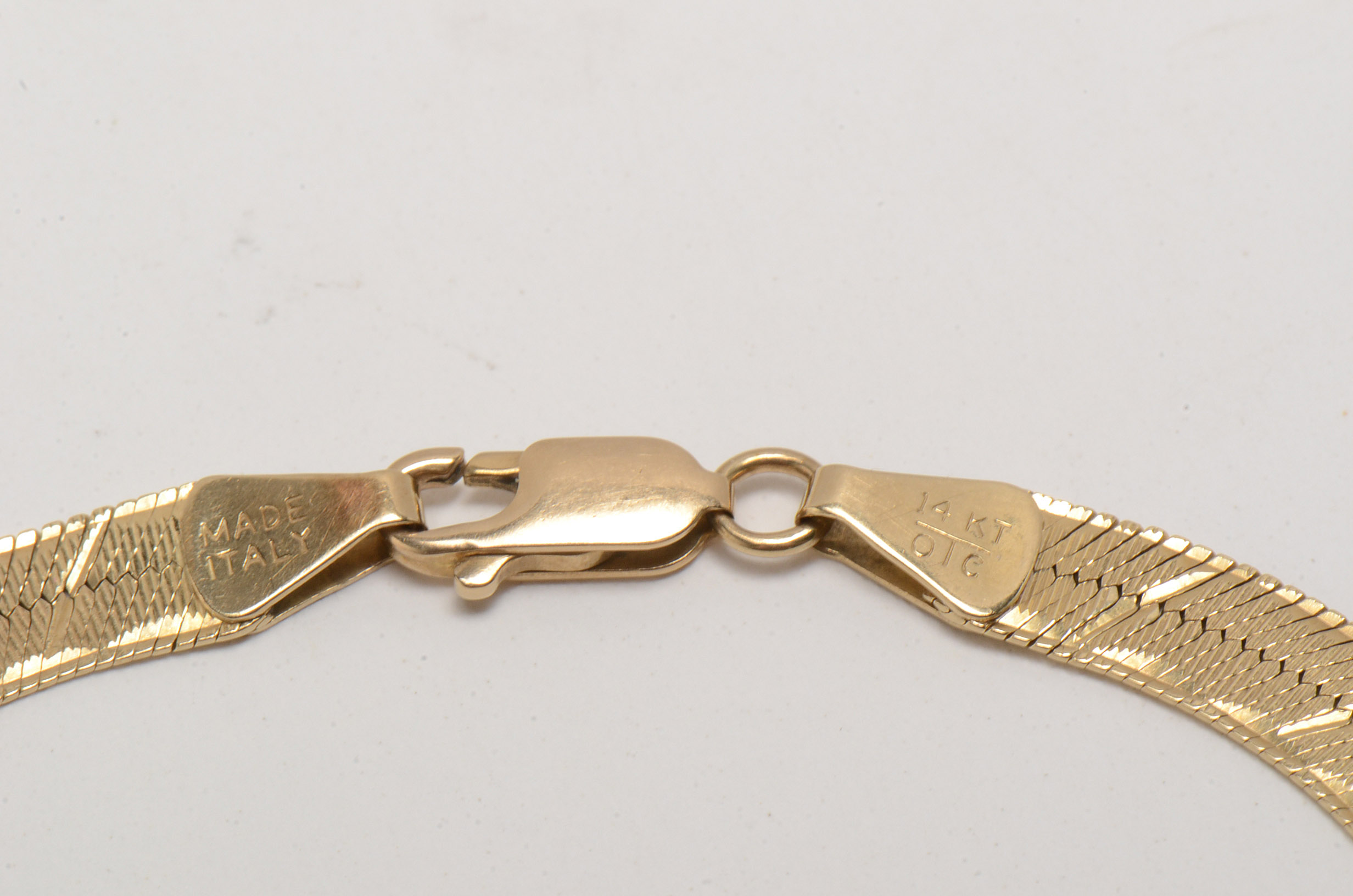 14K Yellow Gold Herringbone Chain Bracelet