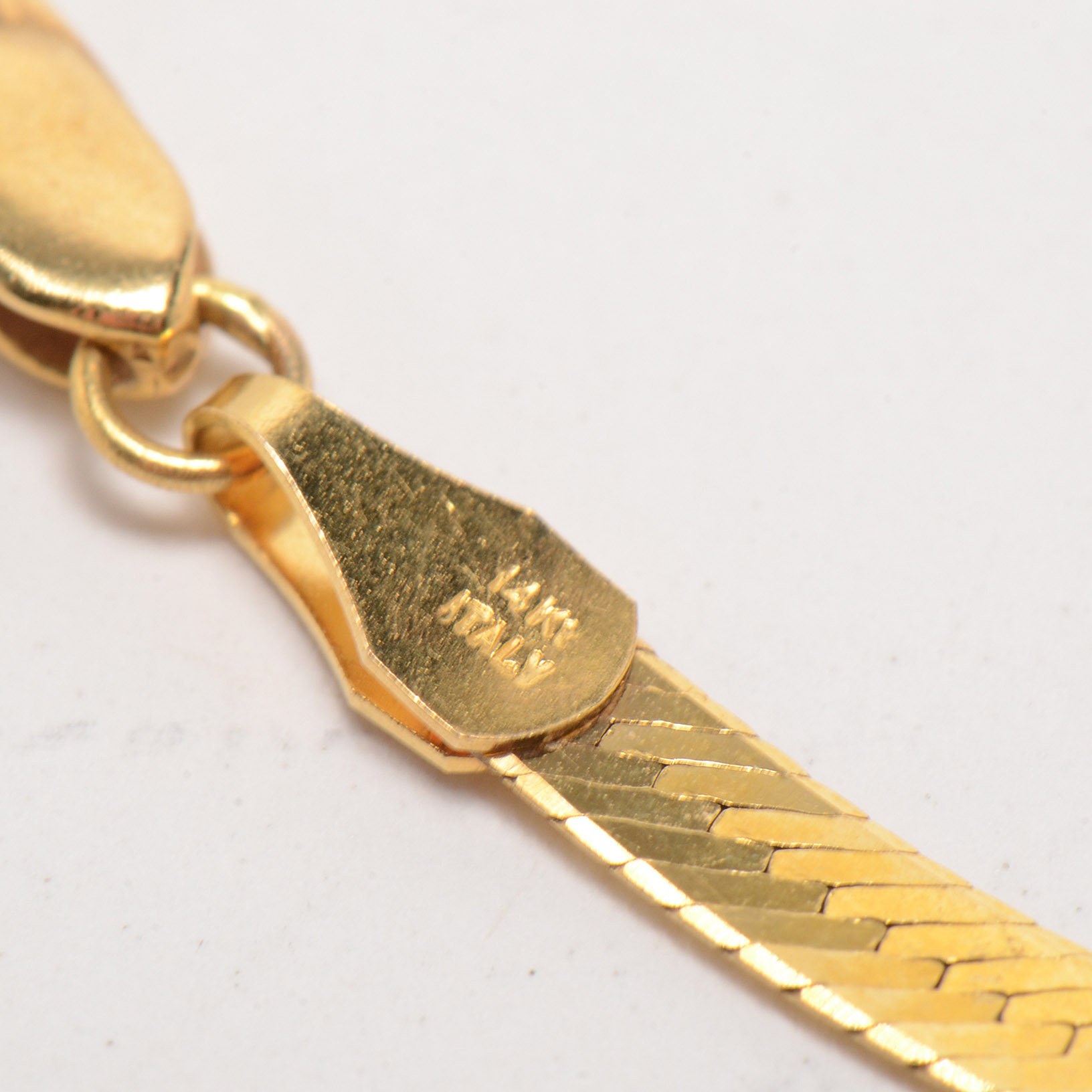 14K Yellow Gold Herringbone Chain Bracelet