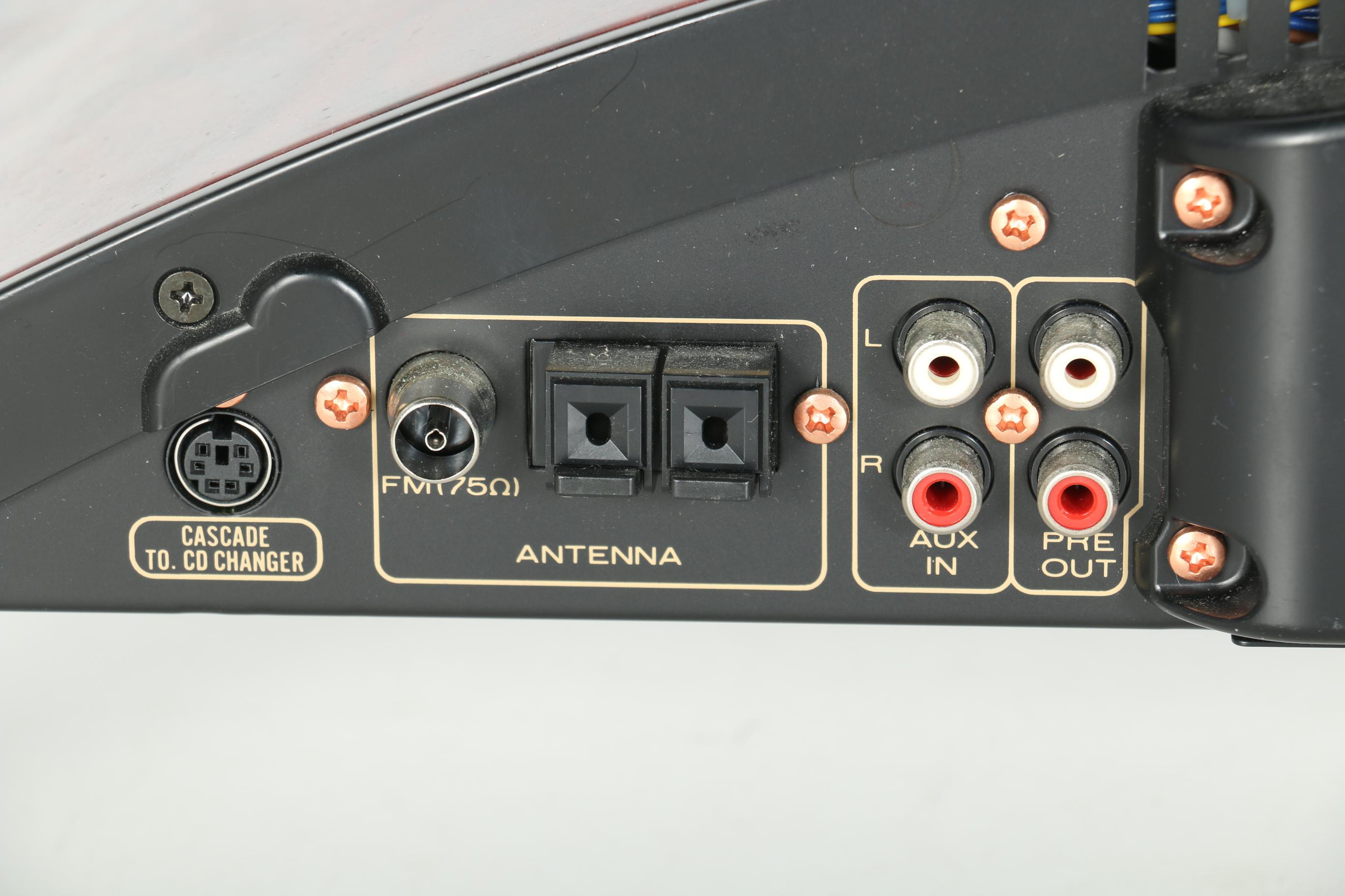 Marantz AM/FM Stereo CD Player and Speakers