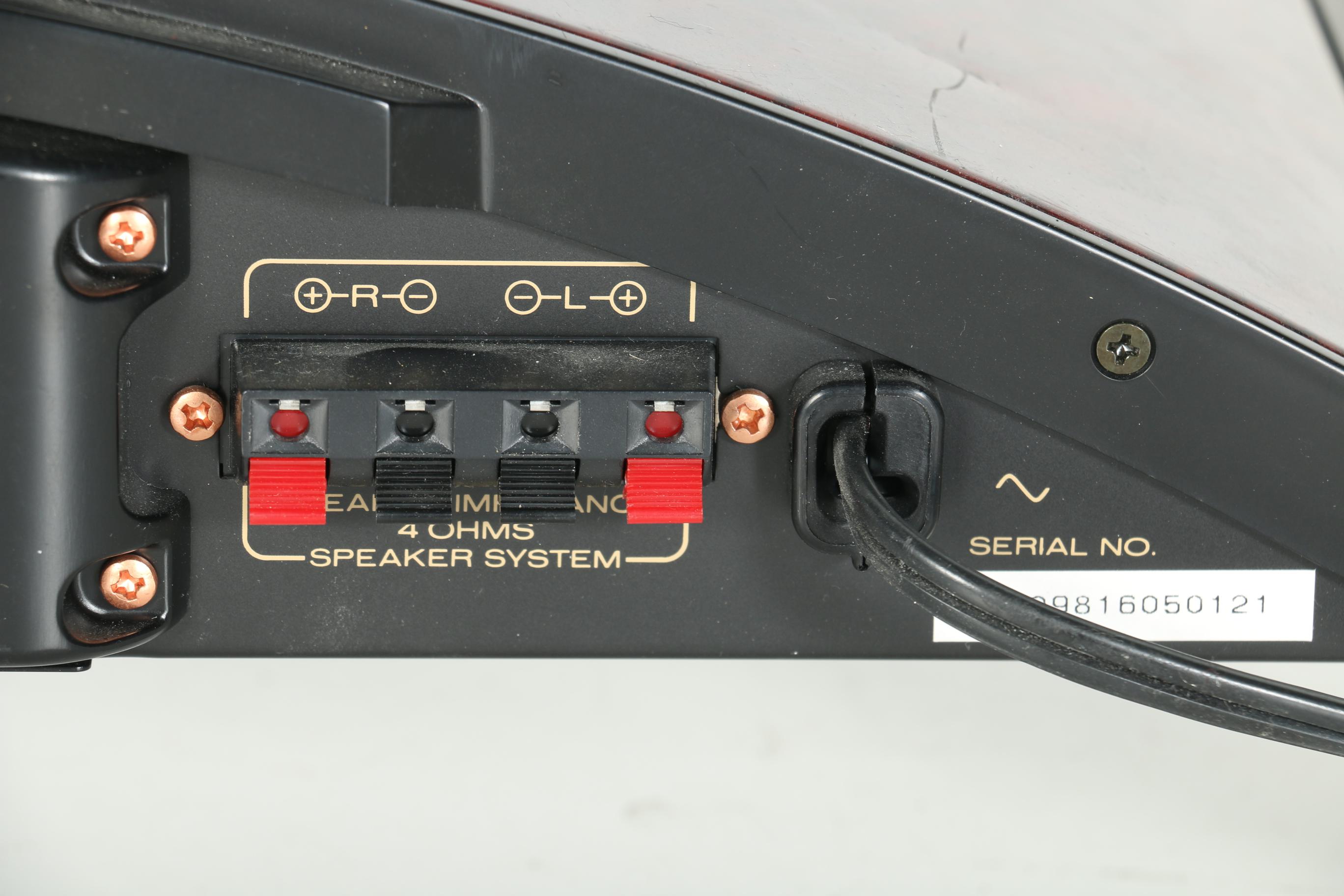 Marantz AM/FM Stereo CD Player and Speakers