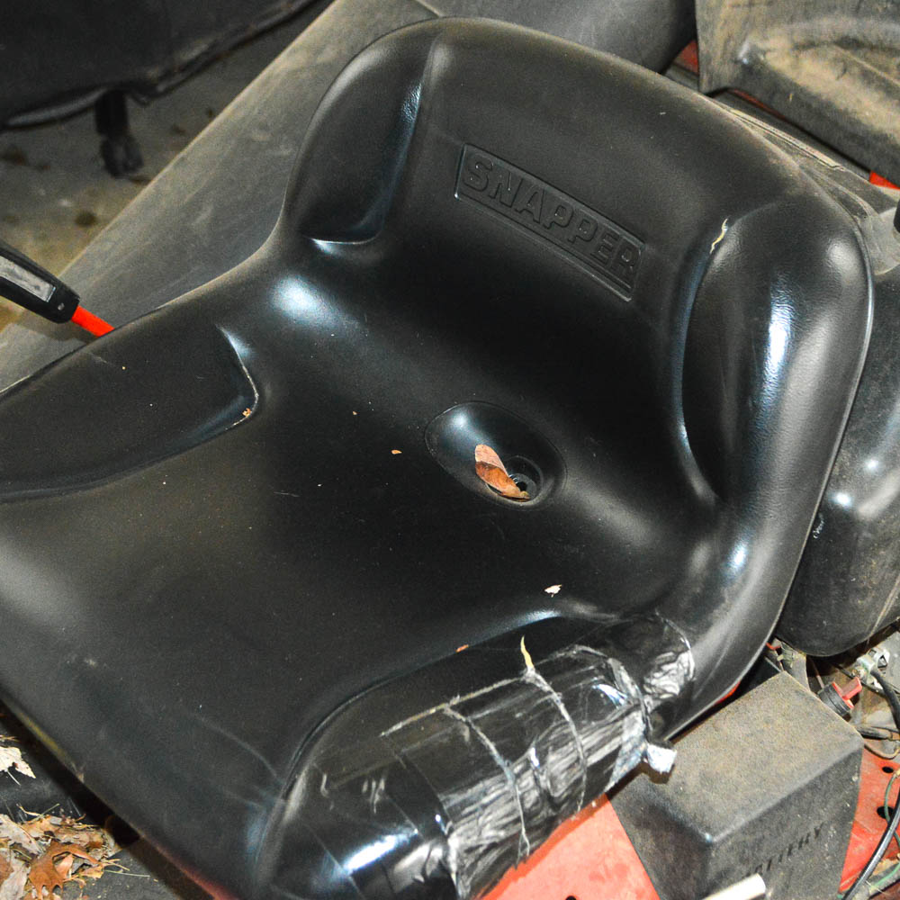 Snapper Rear Engine Riding Mower and Leaf Catcher