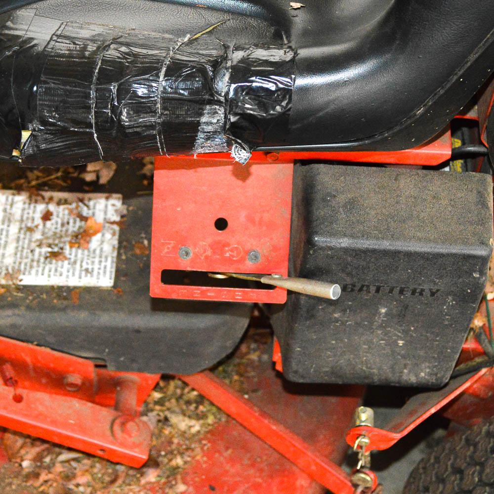 Snapper Rear Engine Riding Mower and Leaf Catcher