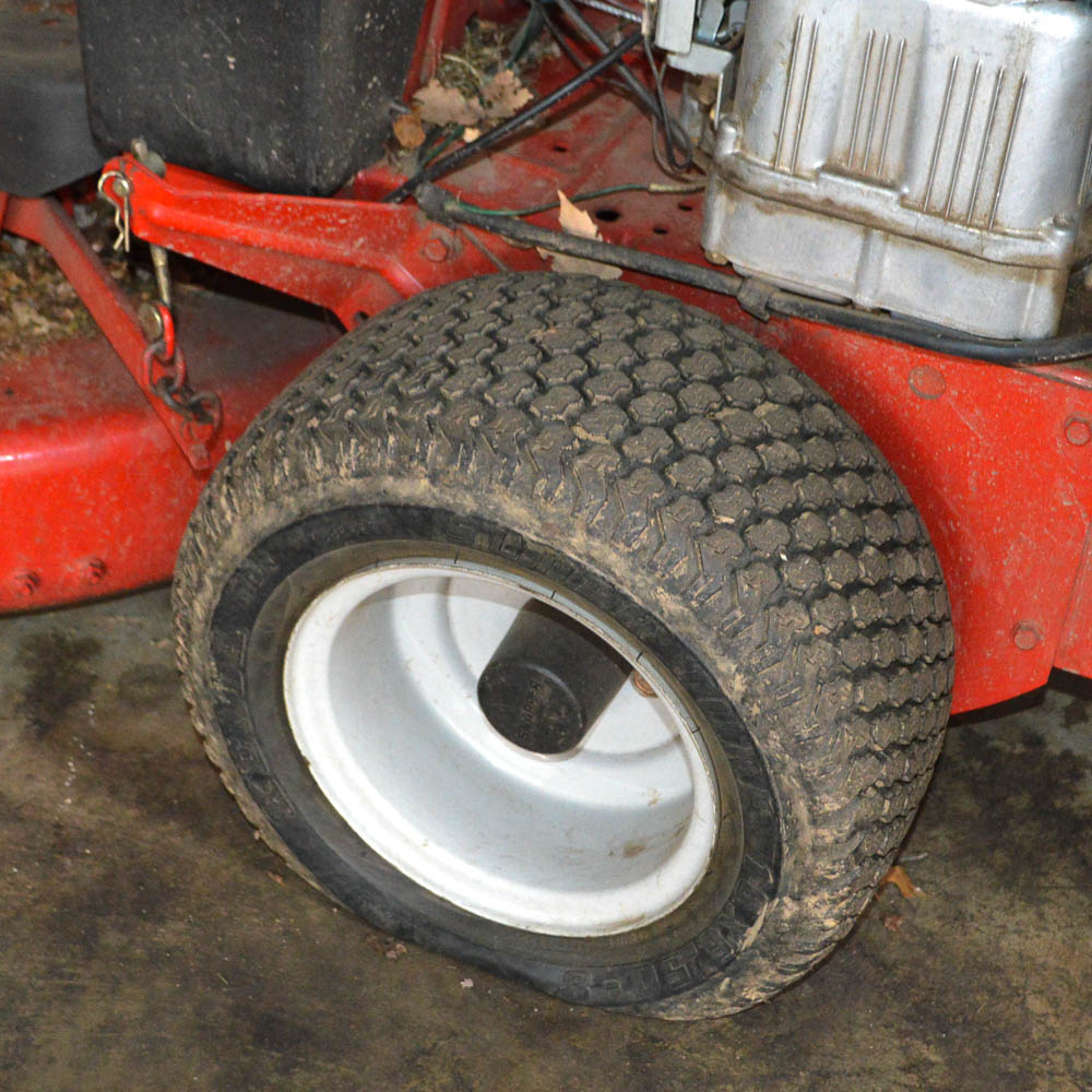 Snapper Rear Engine Riding Mower and Leaf Catcher