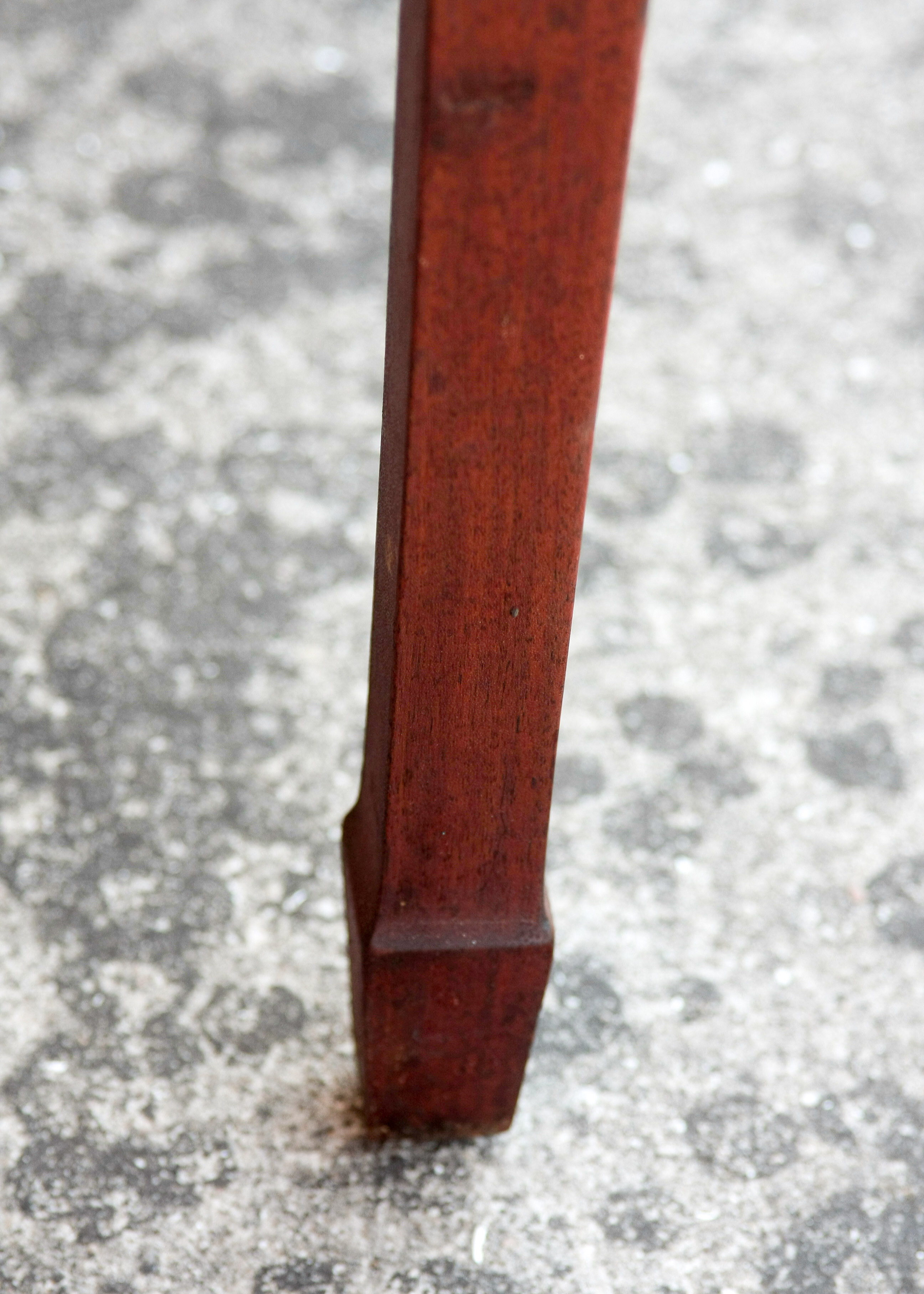 Vintage Singer Sewing Machine and Cherry Wood Sewing Table