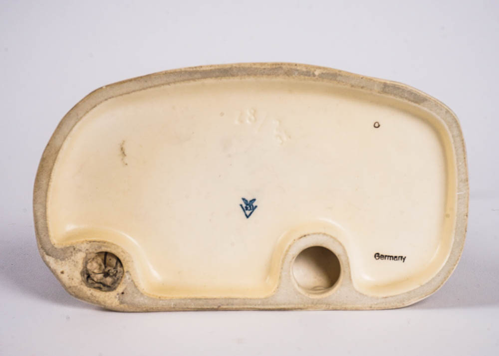 TMK-2 Hummel Figurine "Wayside Devotion"