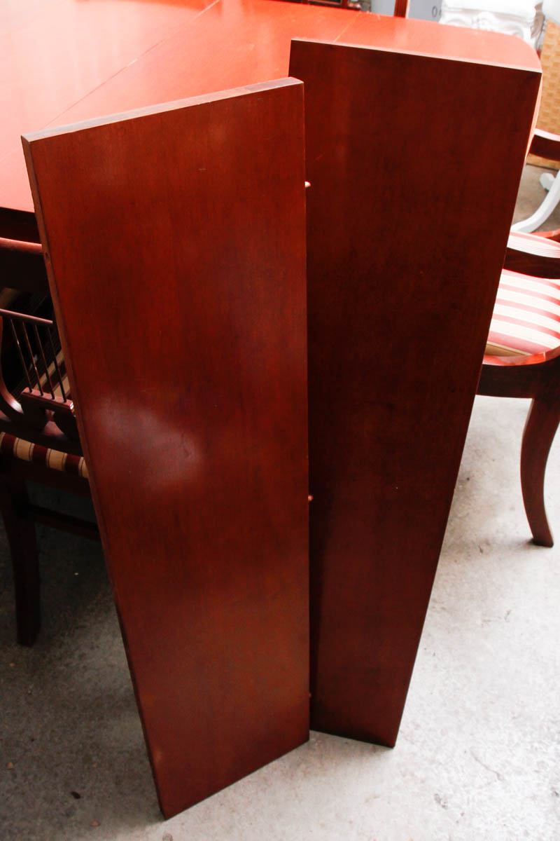 Vintage Federal Style Dining Table With Tell City Chairs