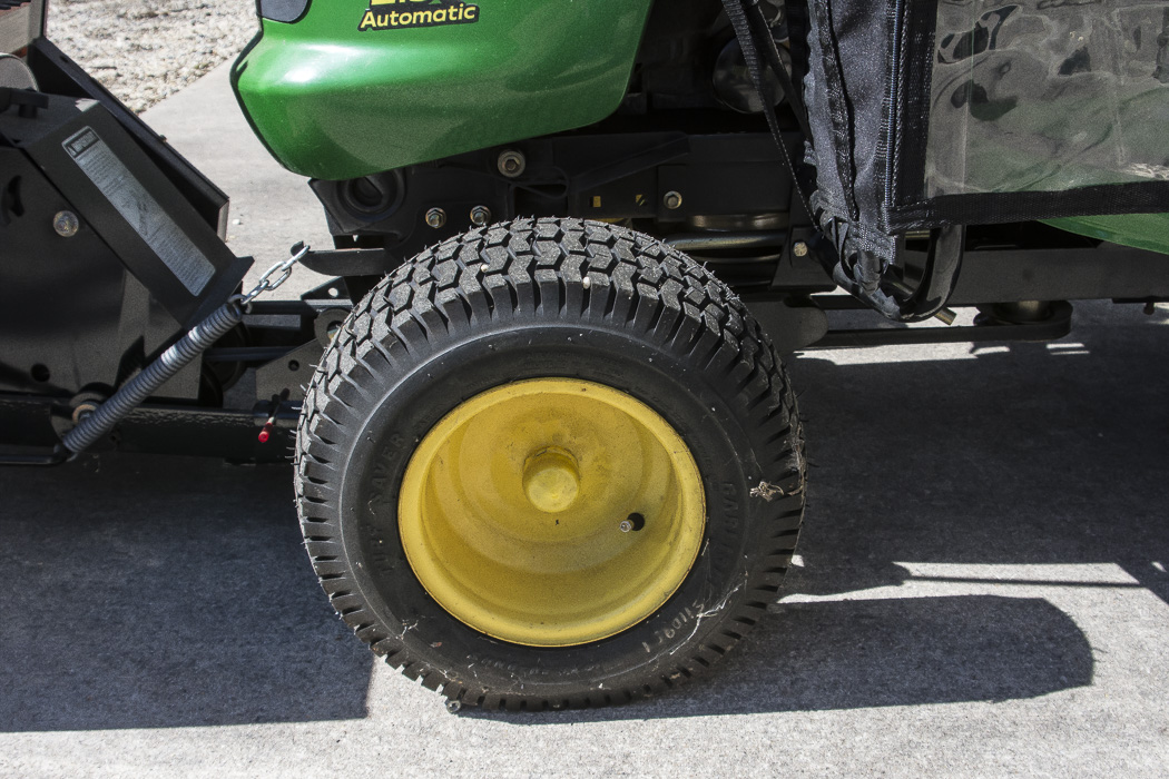 John Deere Riding Mower With Berco-mat Snow Blower