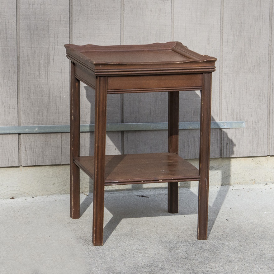 Chippendale Style Gallery Top Accent Table