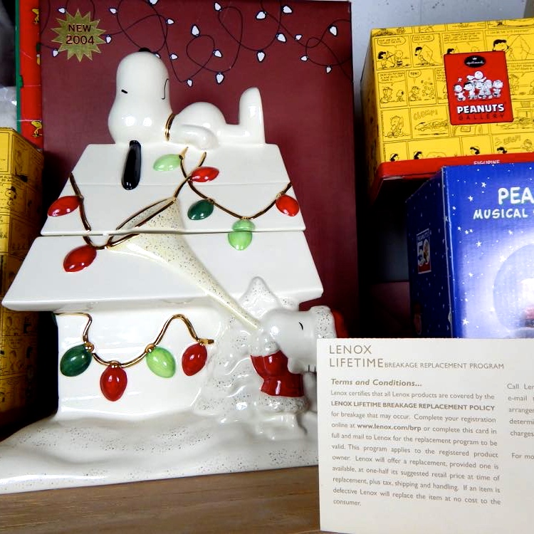 Snoopy Lovers Collection