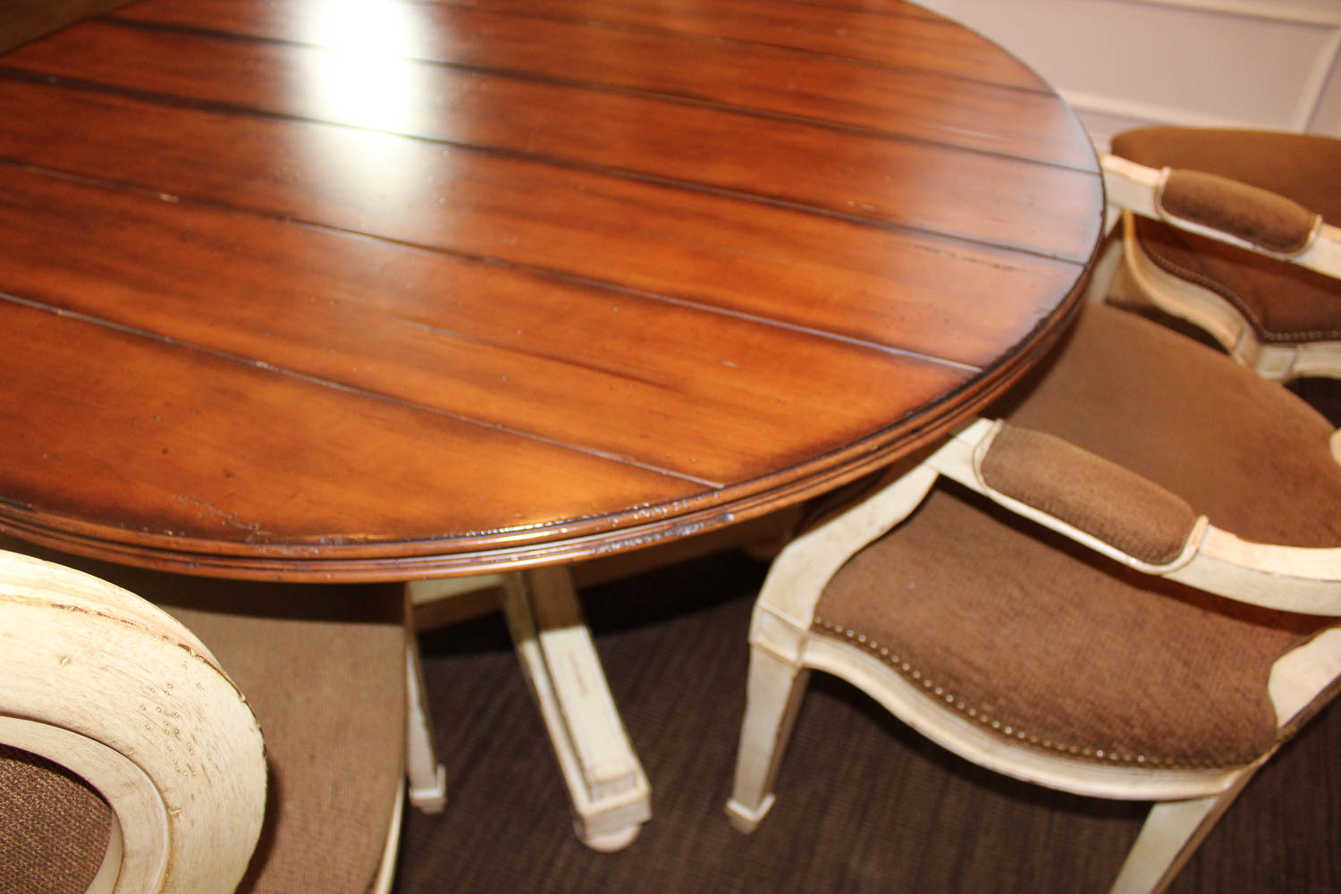Round Pedestal Dining Table With Five Chairs