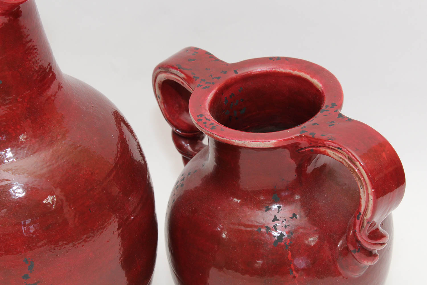 Pairing of Large Clay Pots with Antiqued Glazing